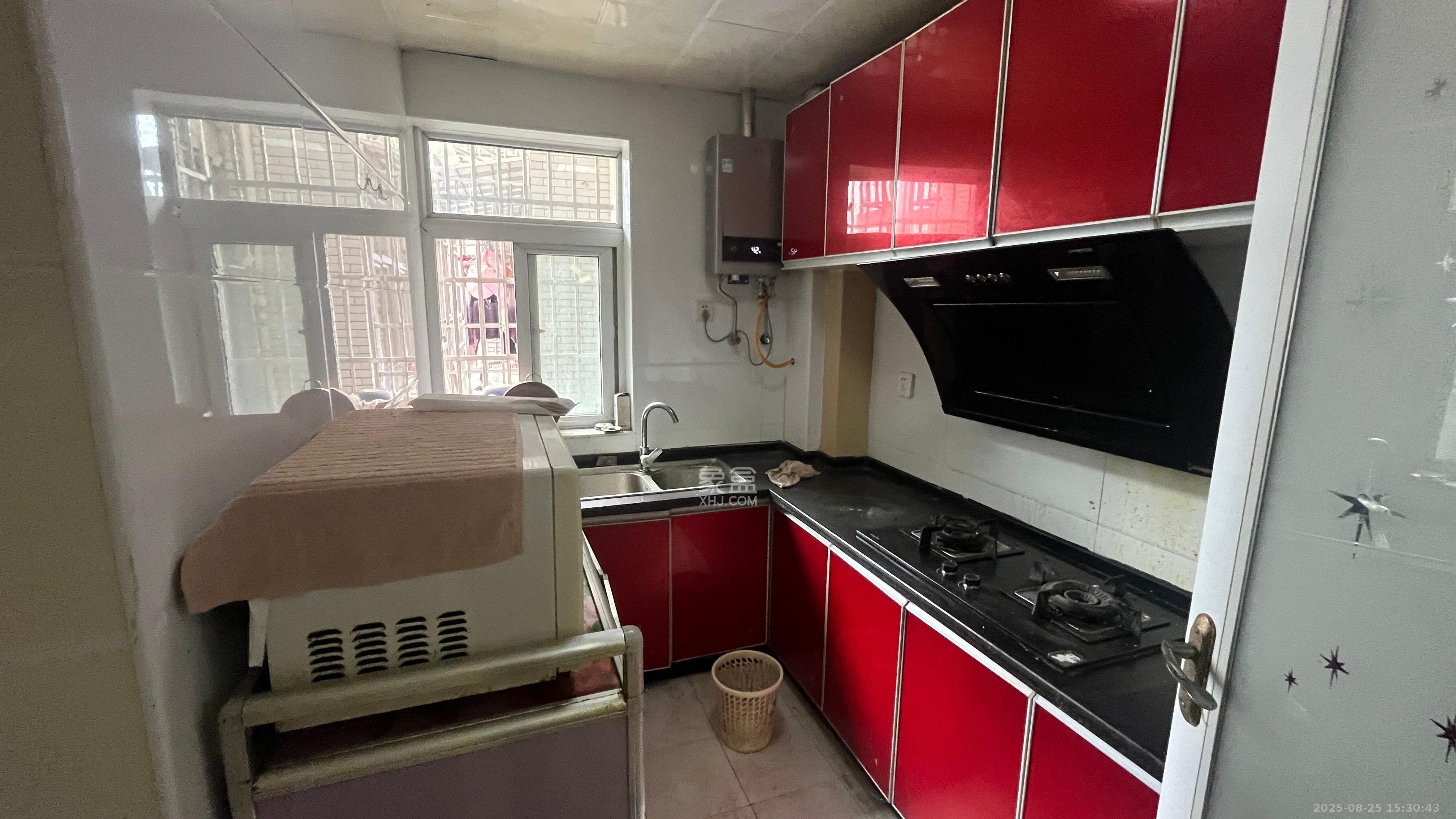 骑龙安置小区 2室1厅1卫 2000.0元/月 骑龙安置小区 2室1厅1卫 2000.0元/月室内图