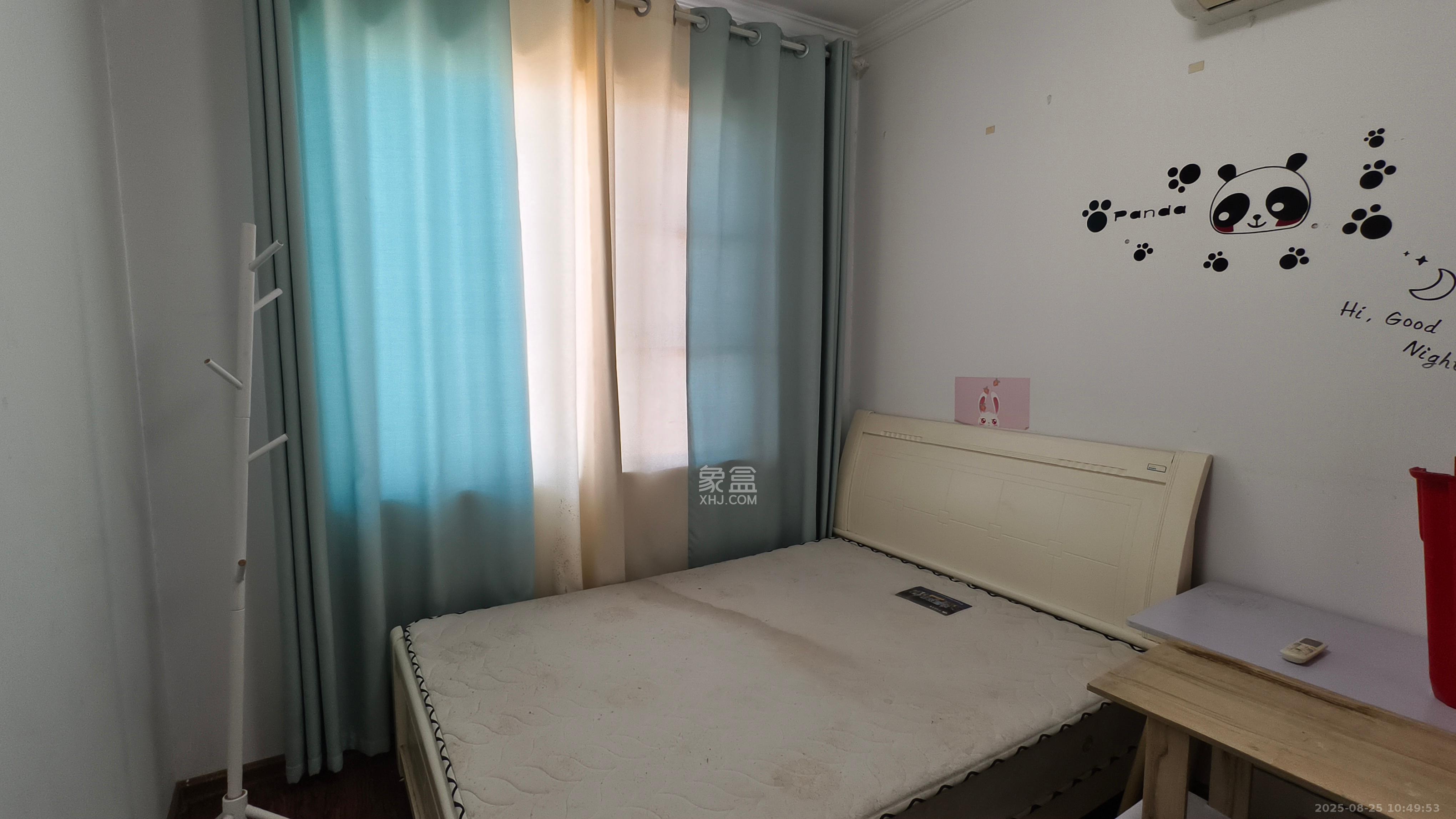 润芳园  3室2厅2卫   1900.00元/月室内图