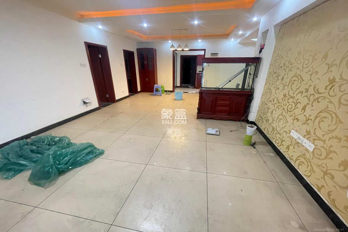 北京御园一二期(国泰嘉园) 3室2厅2卫 3000.0元/月 北京御园一二期(国泰嘉园) 3室2厅2卫 3000.0元/月室内图