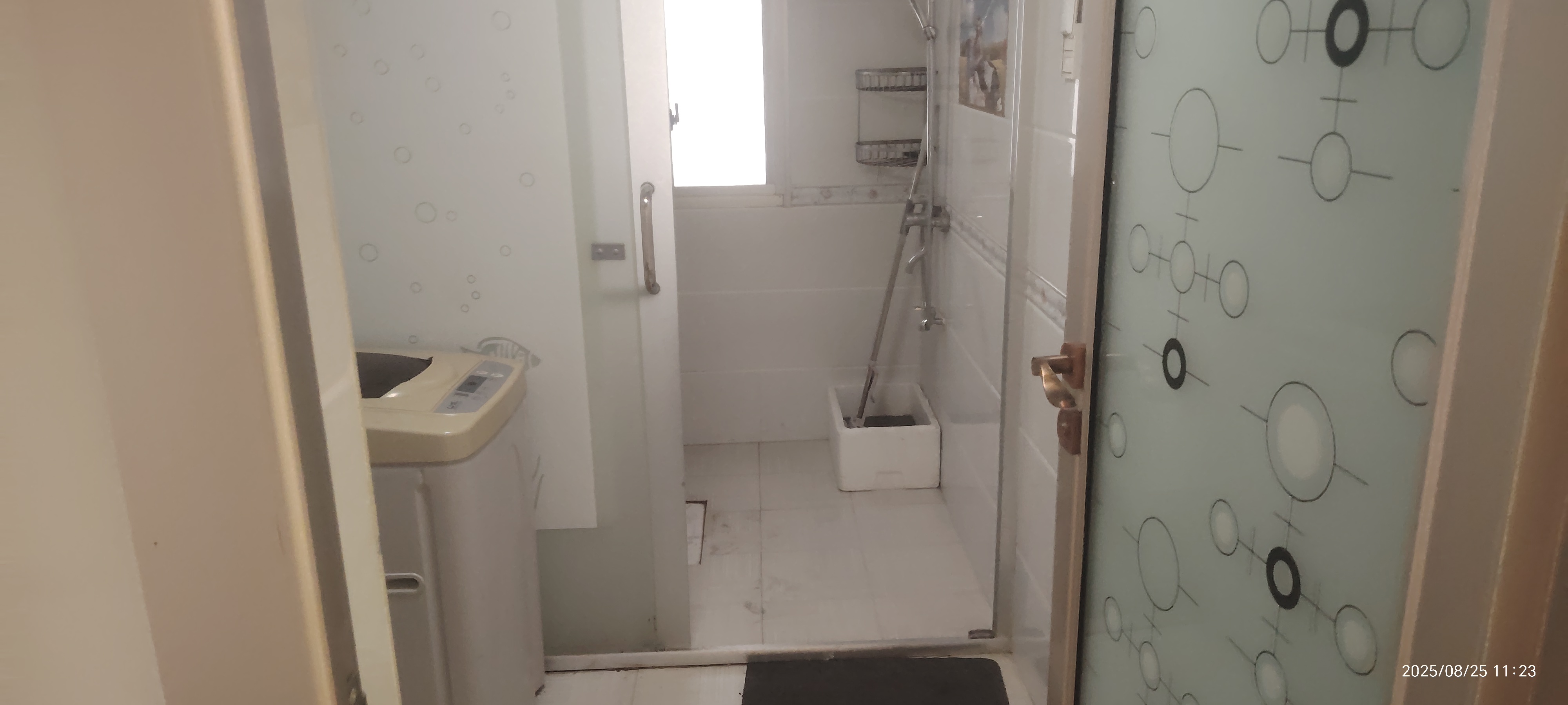 孙水明珠  3室2厅2卫    62.8万客厅