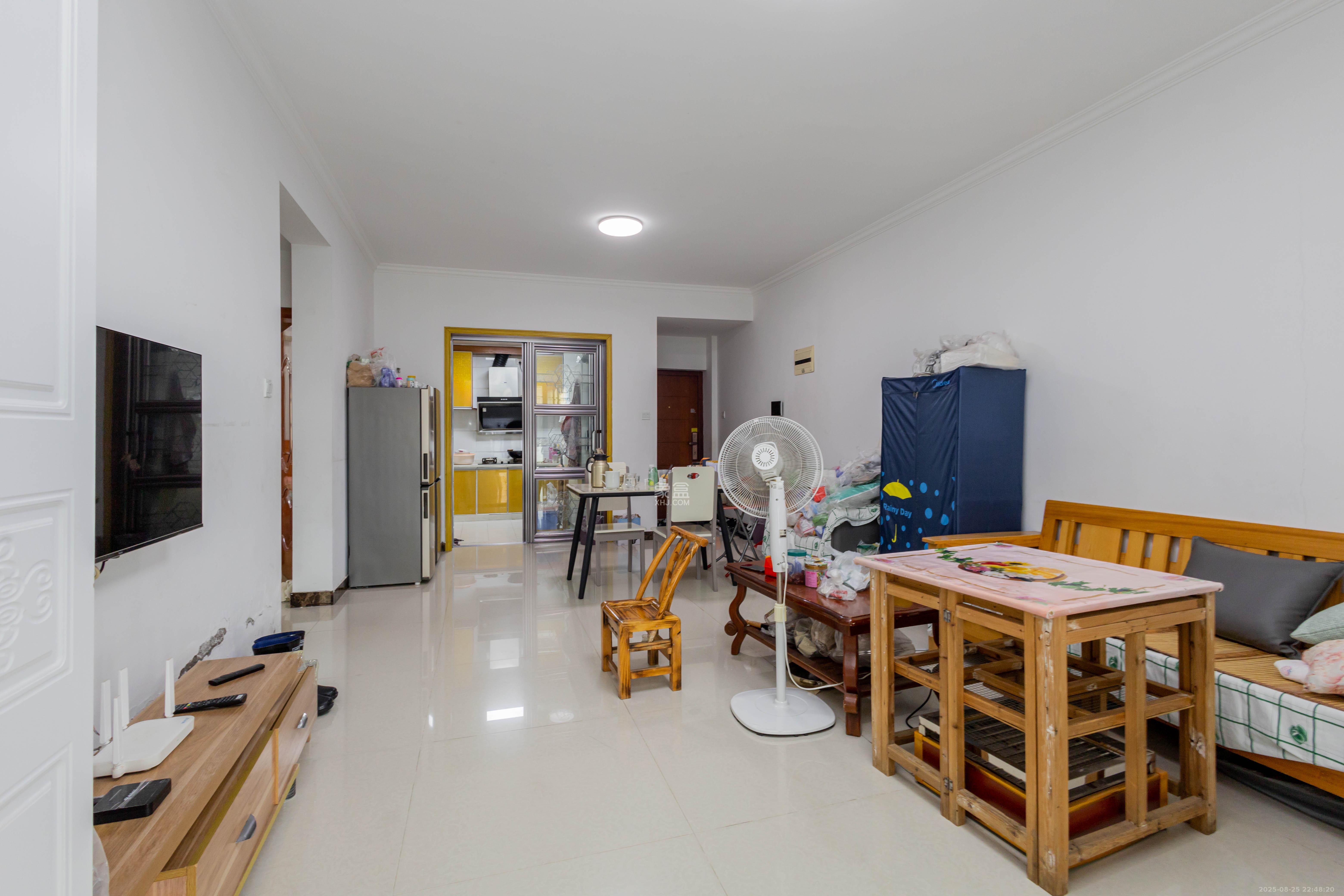 中交中央公园D2区 2室1厅1卫 92.0万 中交中央公园D2区 2室1厅1卫 92.0万客厅