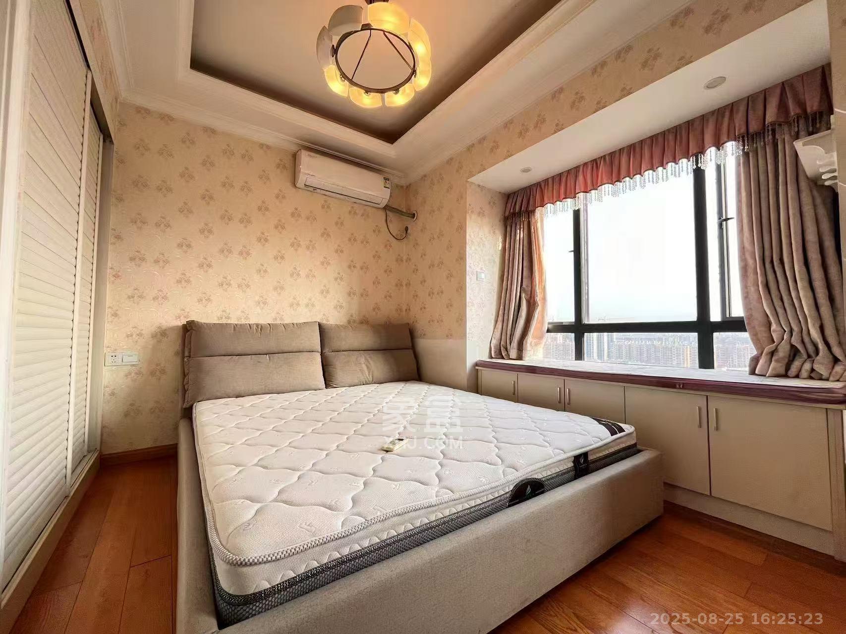 中建芙蓉工社  2室1厅1卫   1700.00元/月室内图