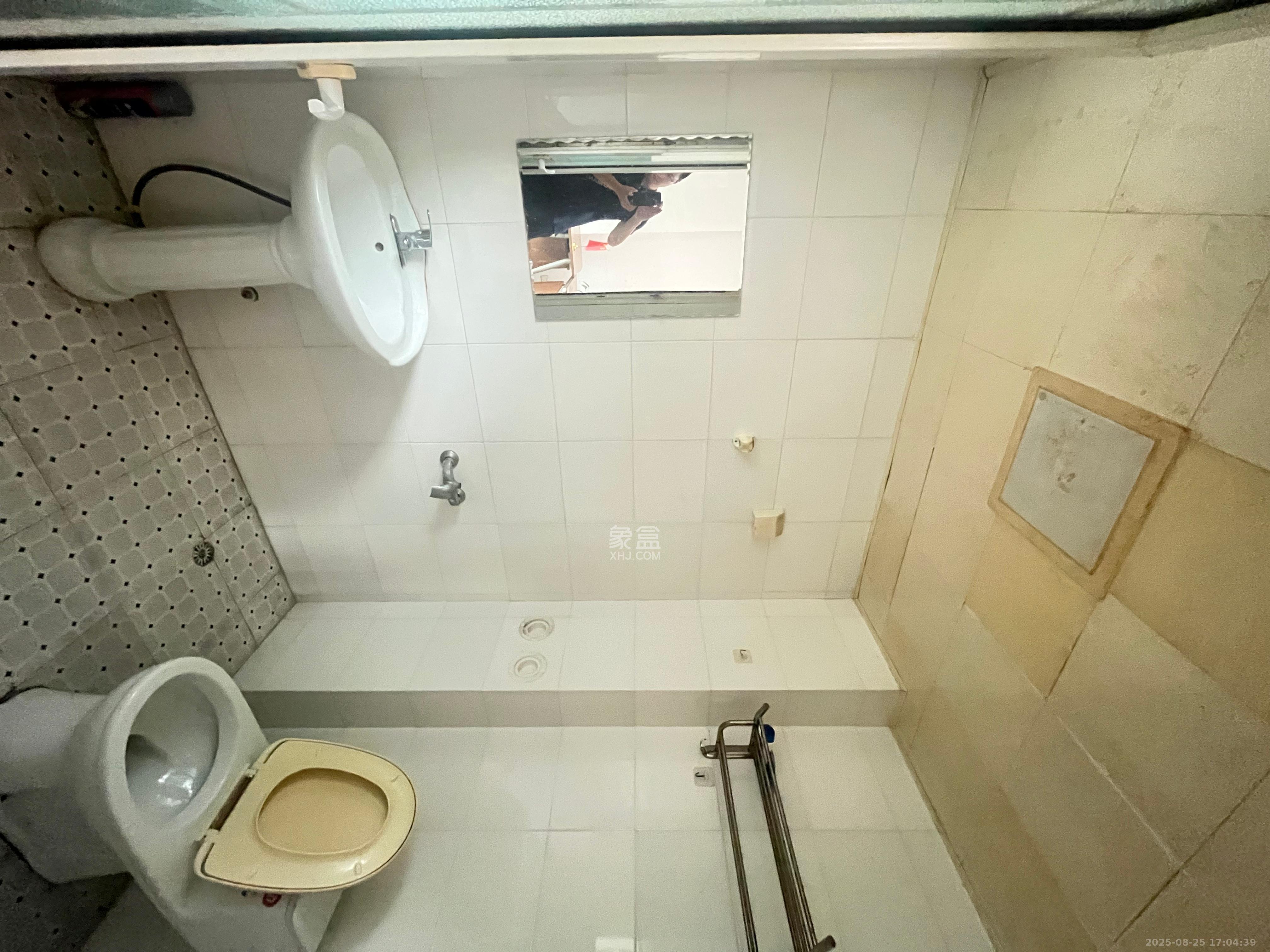 佳天国际新城  3室2厅1卫    3500.0元/月室内图