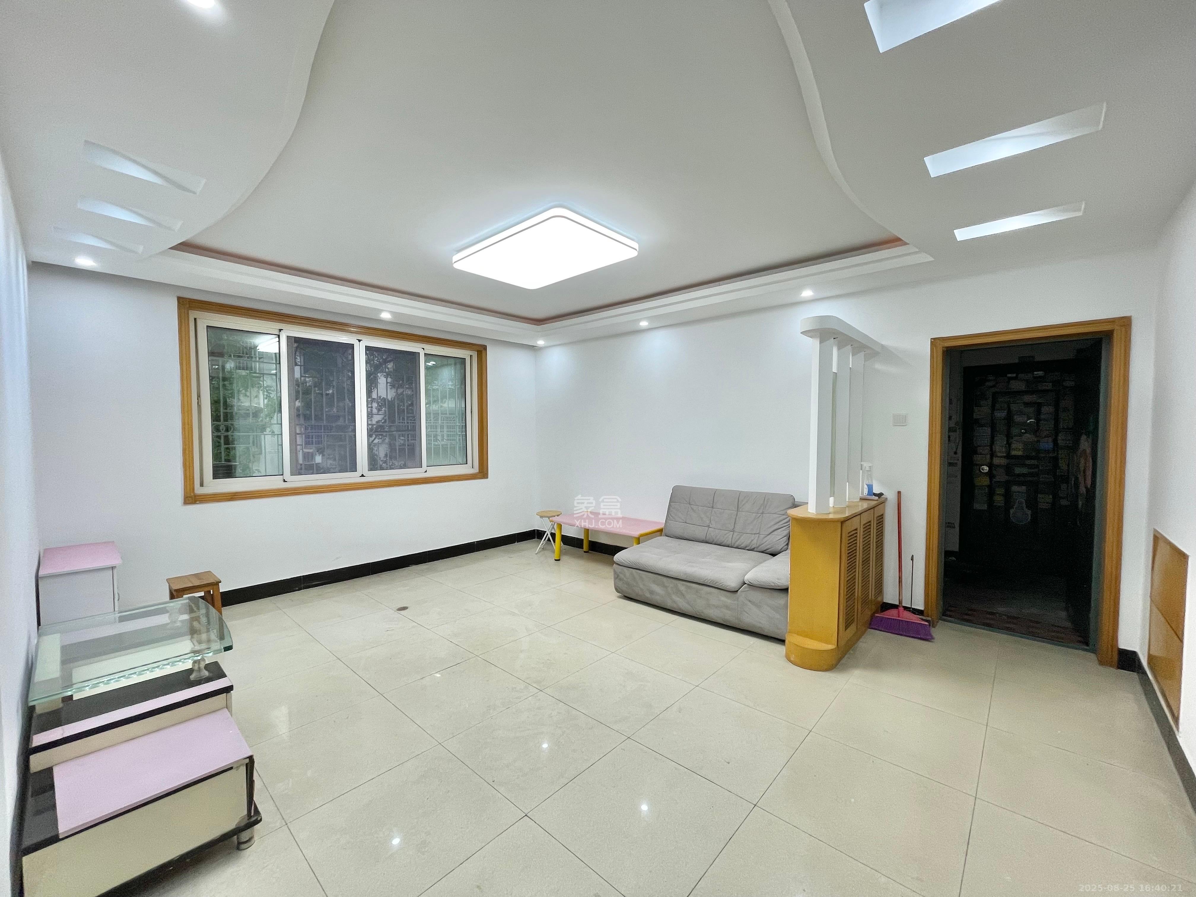安泰新村  3室2厅2卫   1500.00元/月室内图
