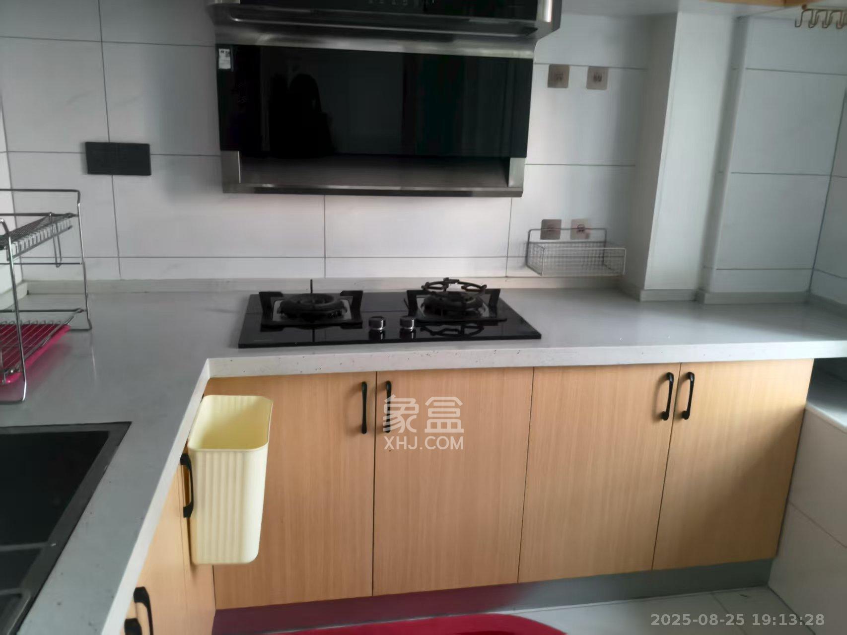 中建嘉和城  1室1厅1卫   1500.00元/月室内图