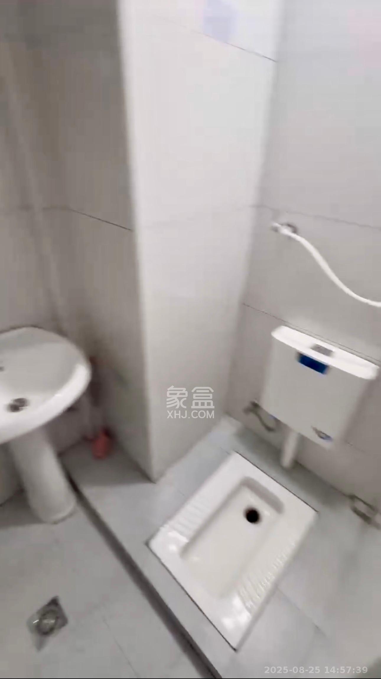 爱家当代境  1室1厅1卫   1300.00元/月室内图