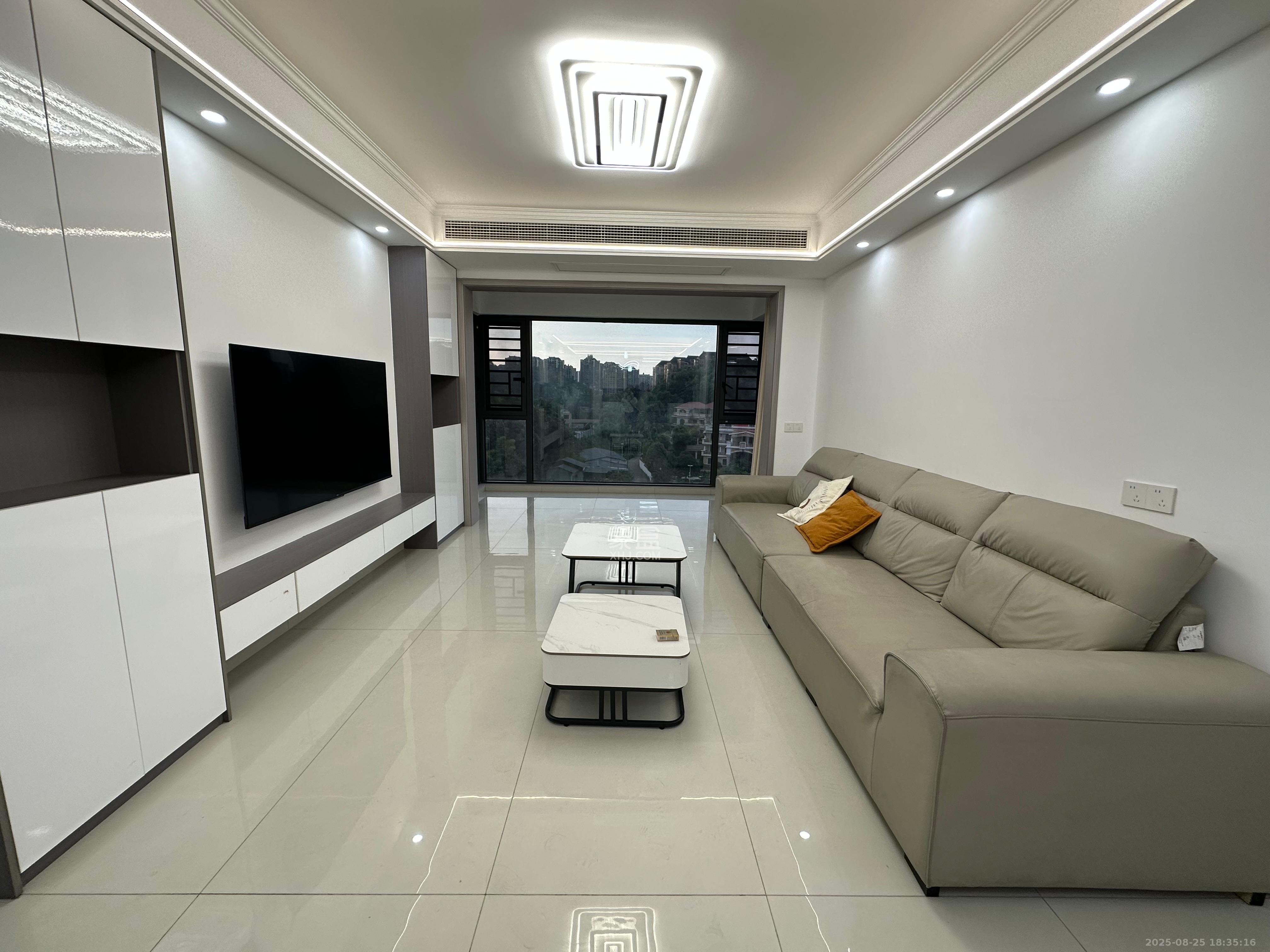 惟智园安置小区 4室2厅2卫 2600.0元/月 惟智园安置小区 4室2厅2卫 2600.0元/月室内图