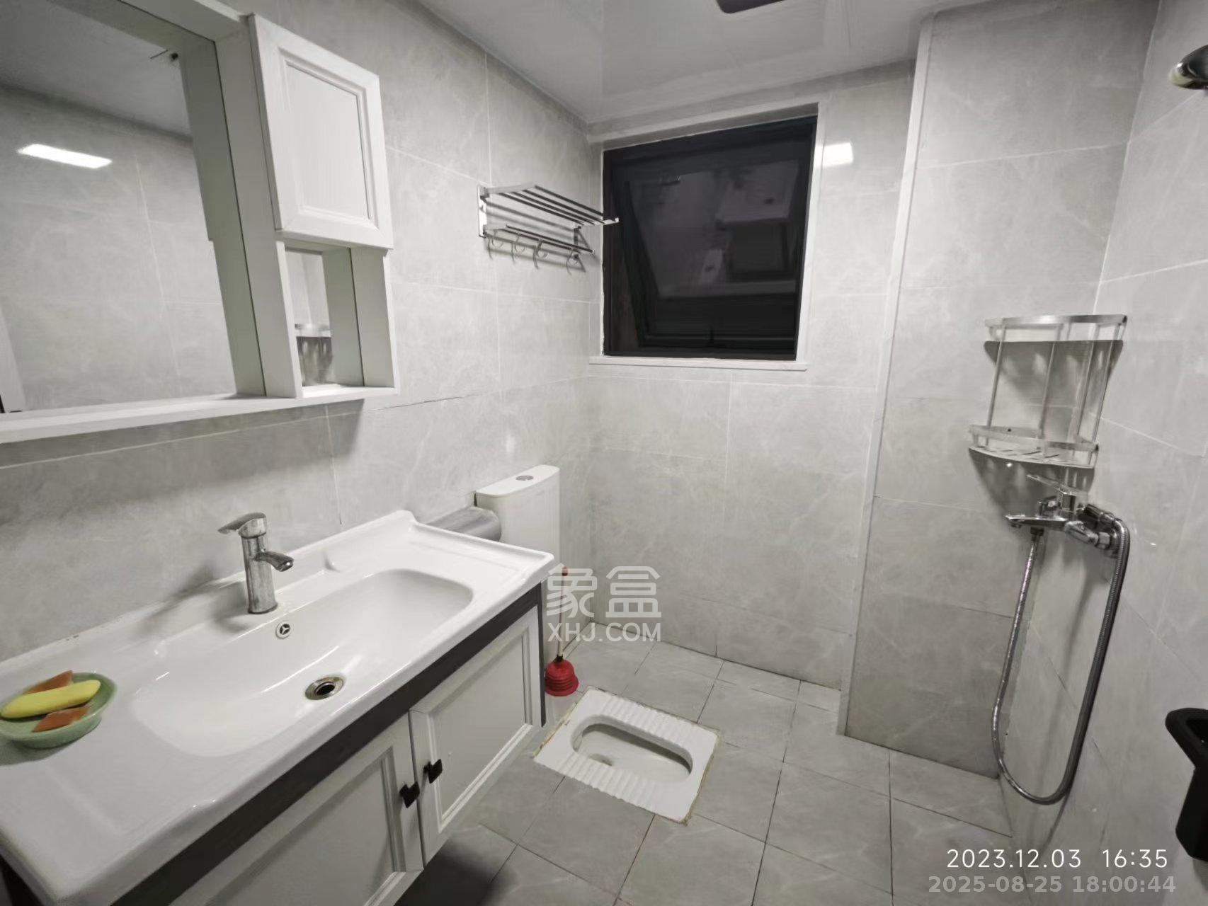 天鸿天府(天鸿中央大院)  3室2厅1卫    2800.0元/月 天鸿天府(天鸿中央大院)  3室2厅1卫    2800.0元/月室内图