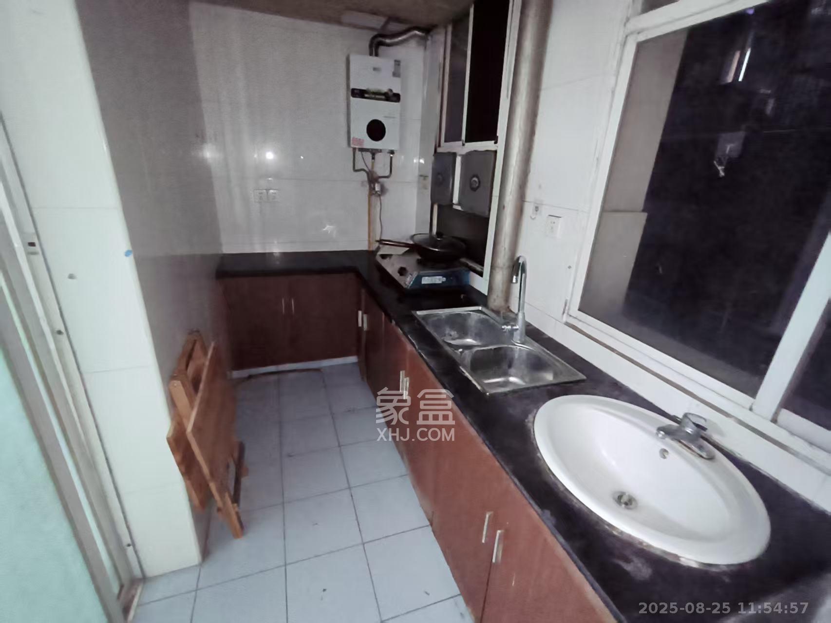 青山祠社区 2室1厅1卫 1300.0元/月 青山祠社区 2室1厅1卫 1300.0元/月室内图