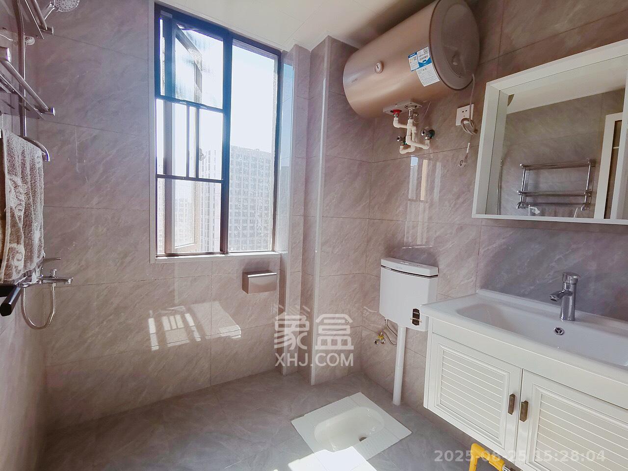 长高圆梦佳苑  4室2厅2卫    2600.0元/月室内图