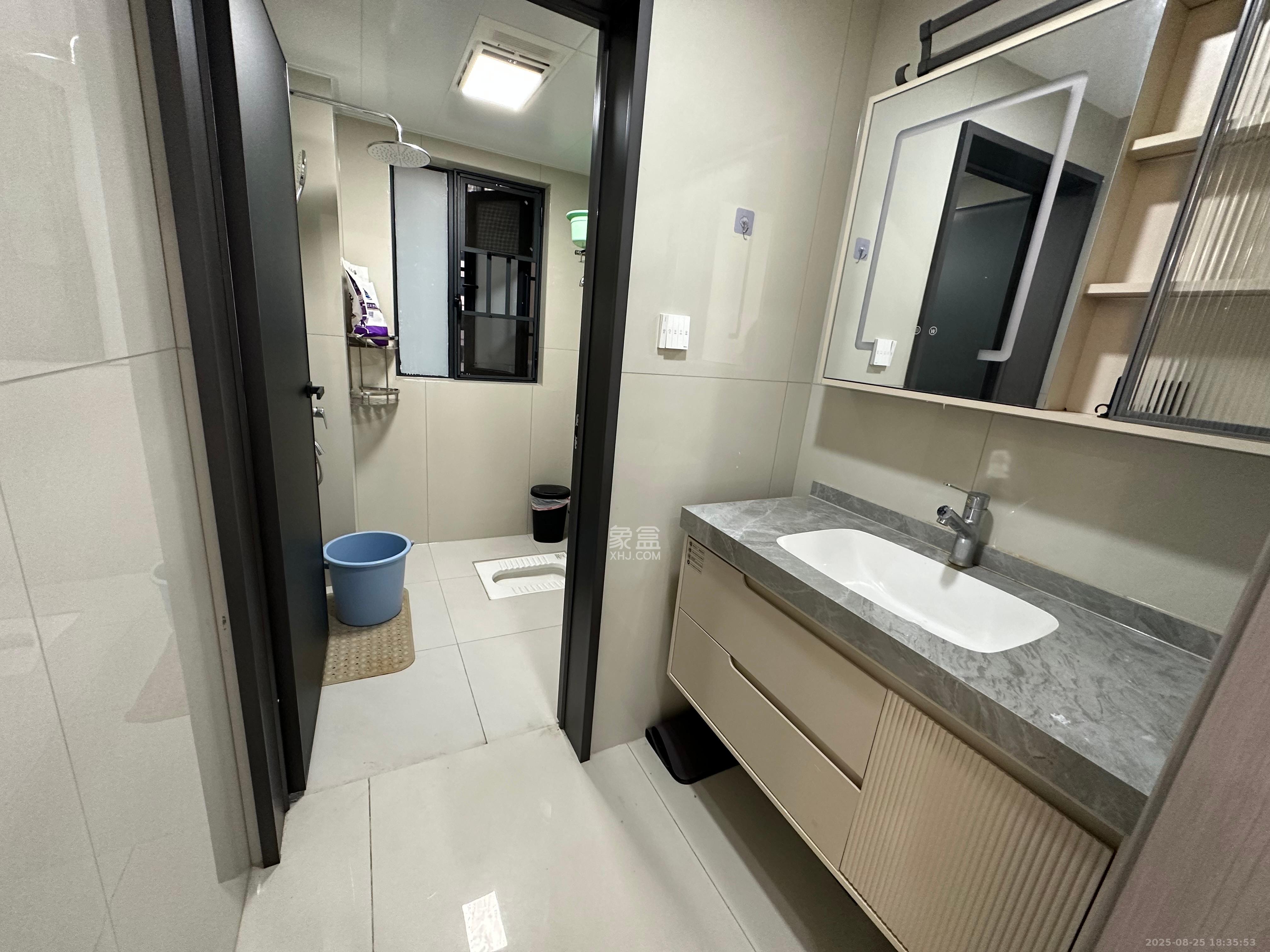 惟智园安置小区 4室2厅2卫 2600.0元/月 惟智园安置小区 4室2厅2卫 2600.0元/月室内图