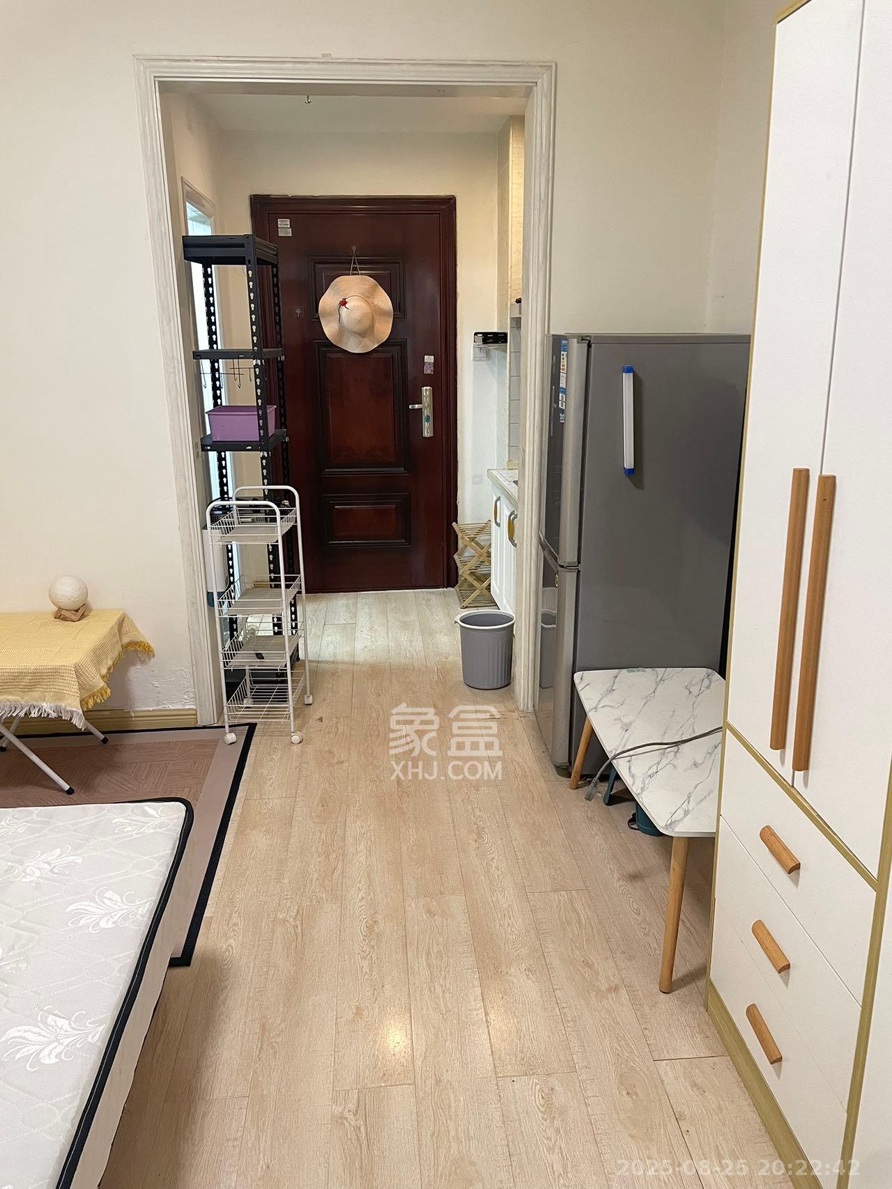 五江天街北区  1室1厅1卫    1400.0元/月