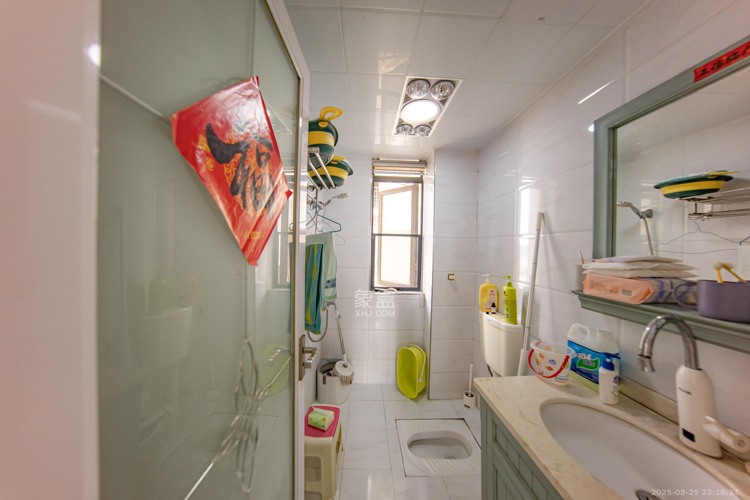 枫华府第  3室2厅1卫    64.0万 枫华府第  3室2厅1卫    64.0万卫生间