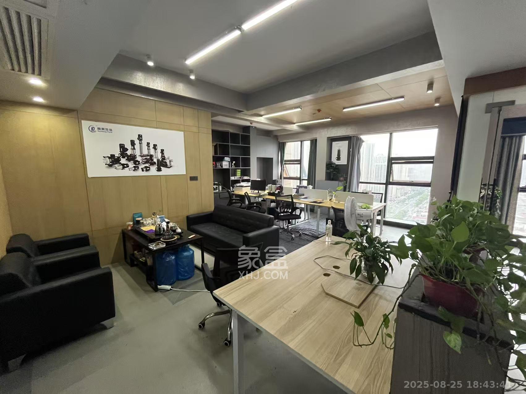 万坤图财富广场  1室1厅1卫    5200.0元/月 万坤图财富广场  1室1厅1卫    5200.0元/月户型图