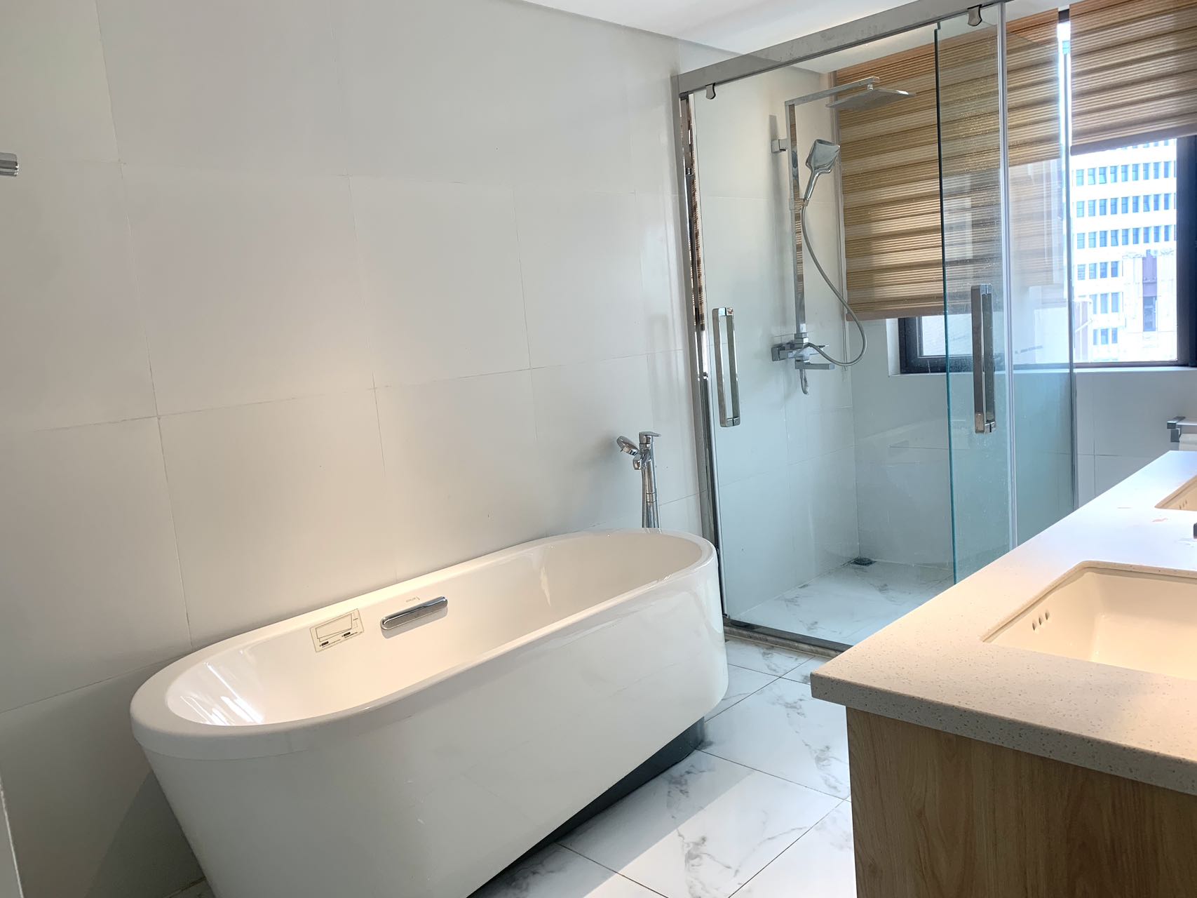 海航豪庭北苑 3室2厅3卫 11000.0元/月 海航豪庭北苑 3室2厅3卫 11000.0元/月室内图