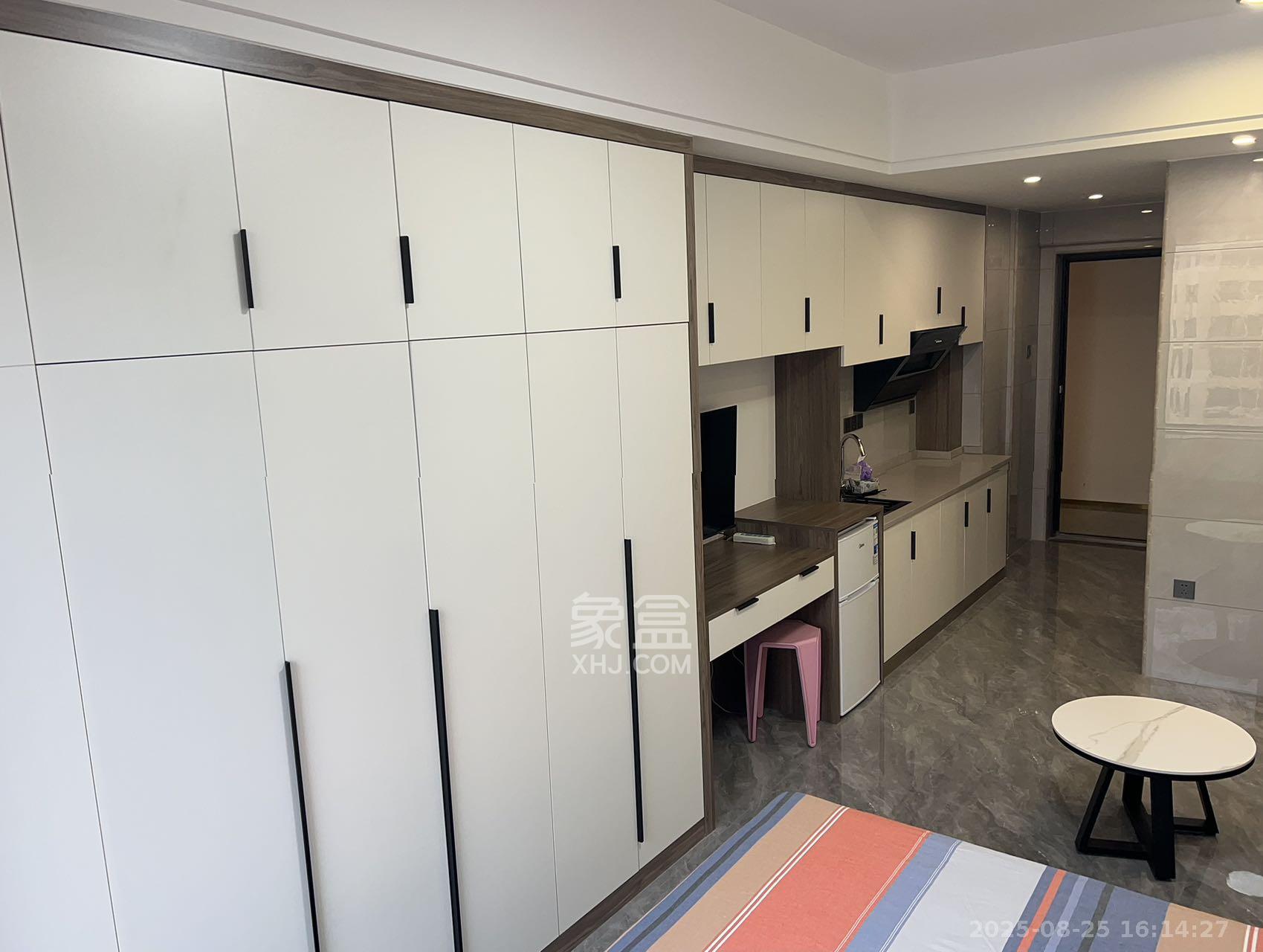 保利麓谷林语I区  1室1厅1卫    1700.0元/月室内图