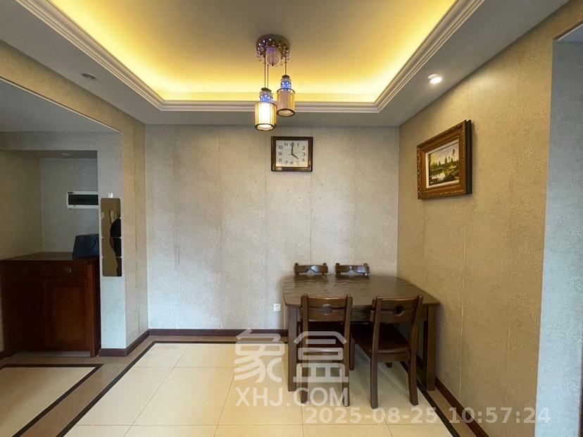 郡原居里  2室2厅1卫    1600.0元/月室内图