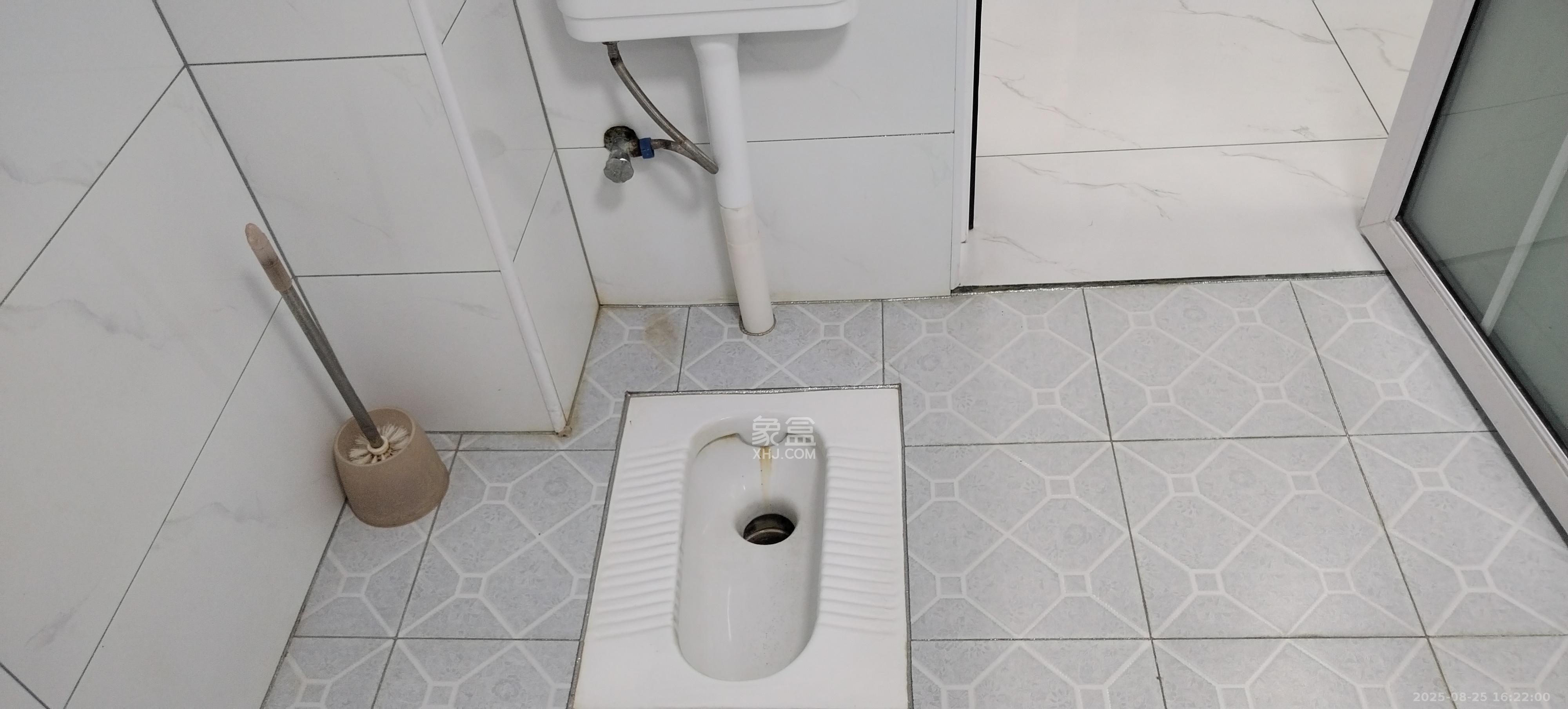 富瑞星座 1室1厅1卫 1300.0元/月 富瑞星座 1室1厅1卫 1300.0元/月室内图