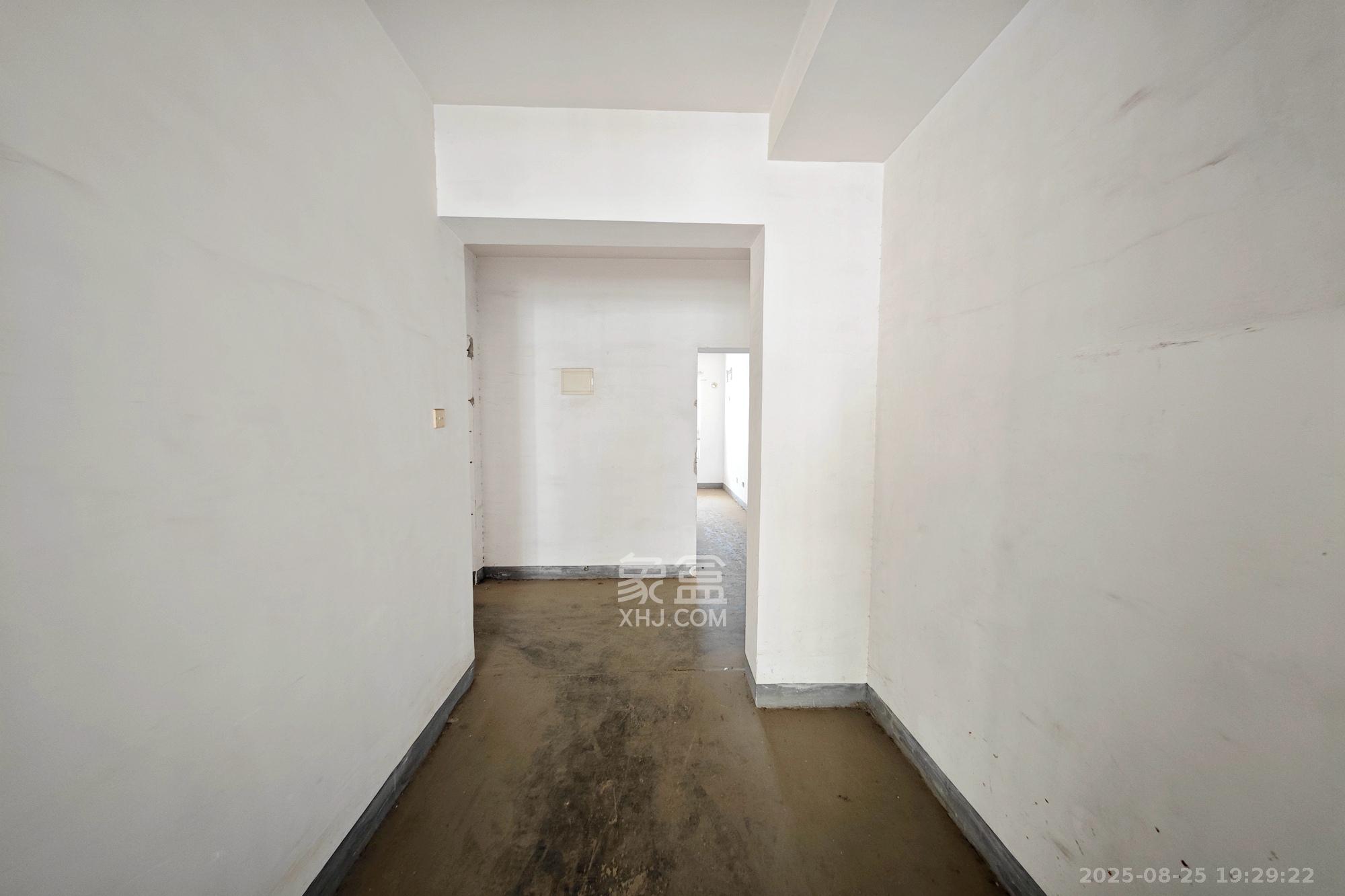 华雅花园 3室2厅2卫 110.0万 华雅花园 3室2厅2卫 110.0万其他