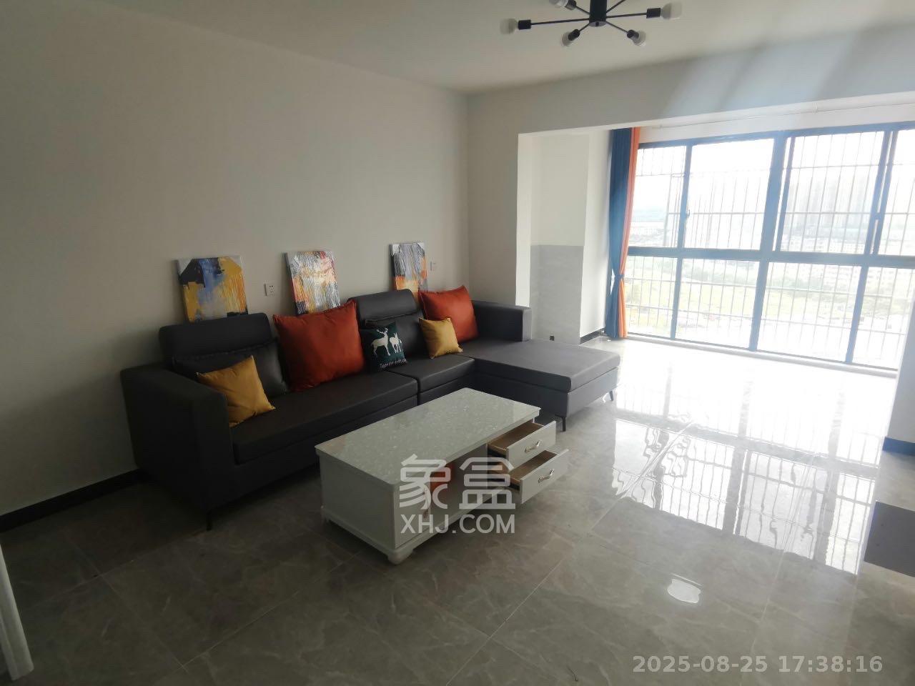 山水霖城(植物原著)  3室2厅2卫    2600.0元/月 山水霖城(植物原著)  3室2厅2卫    2600.0元/月室内图