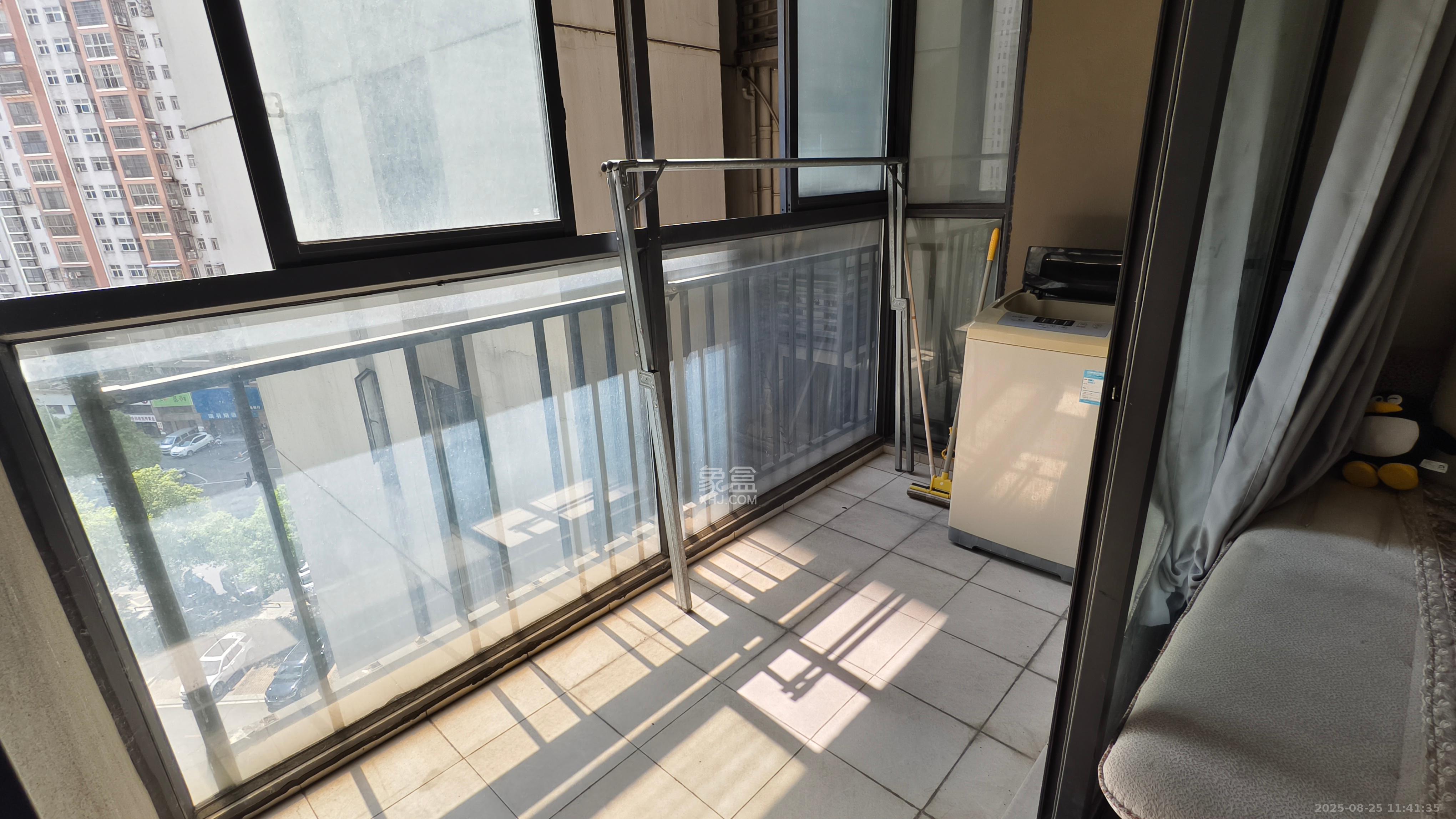 万科城市花园 3室2厅2卫 2000.0元/月 万科城市花园 3室2厅2卫 2000.0元/月室内图