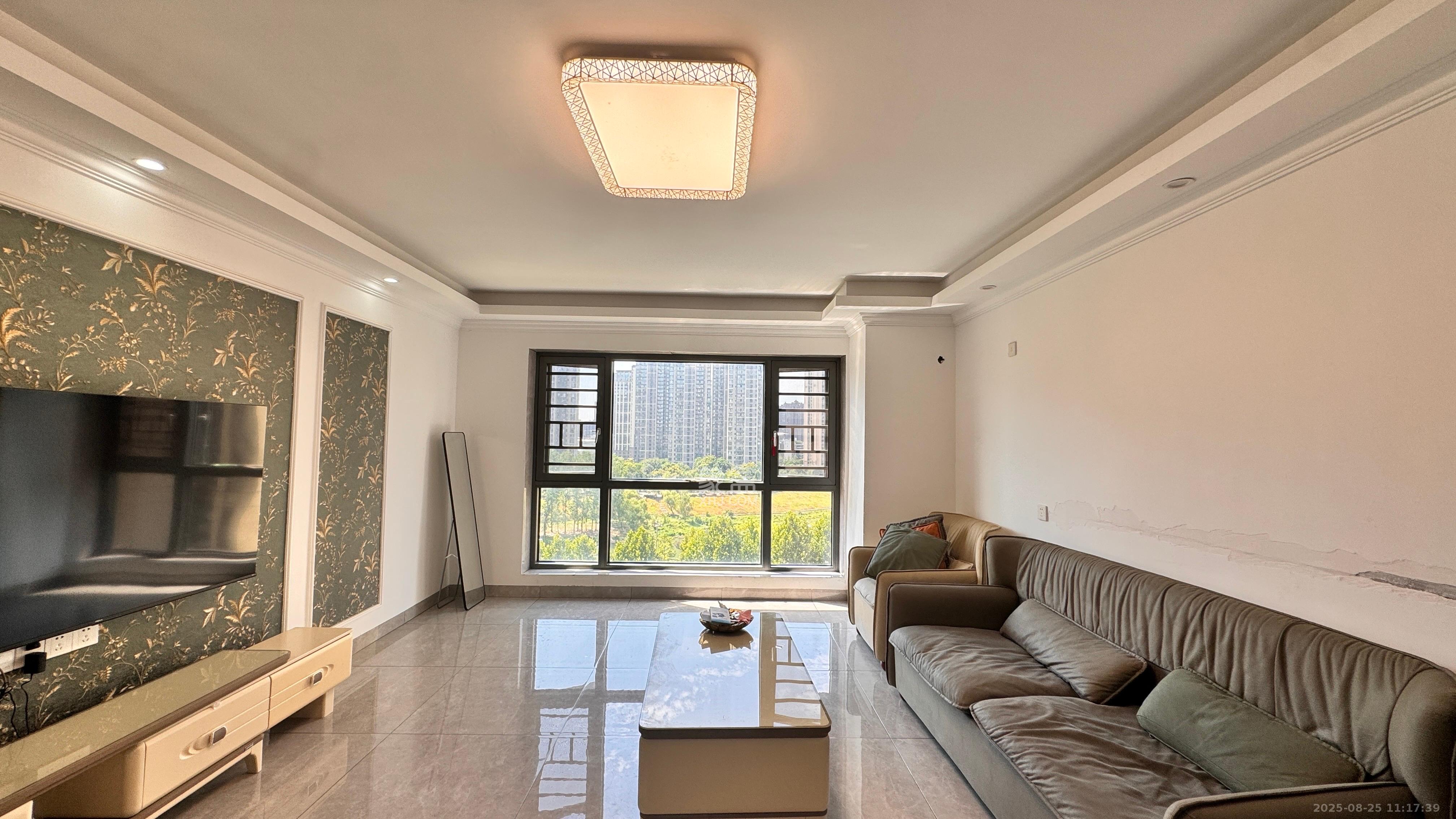 兰亭湾畔  4室1厅1卫    3200.0元/月 兰亭湾畔  4室1厅1卫    3200.0元/月室内图