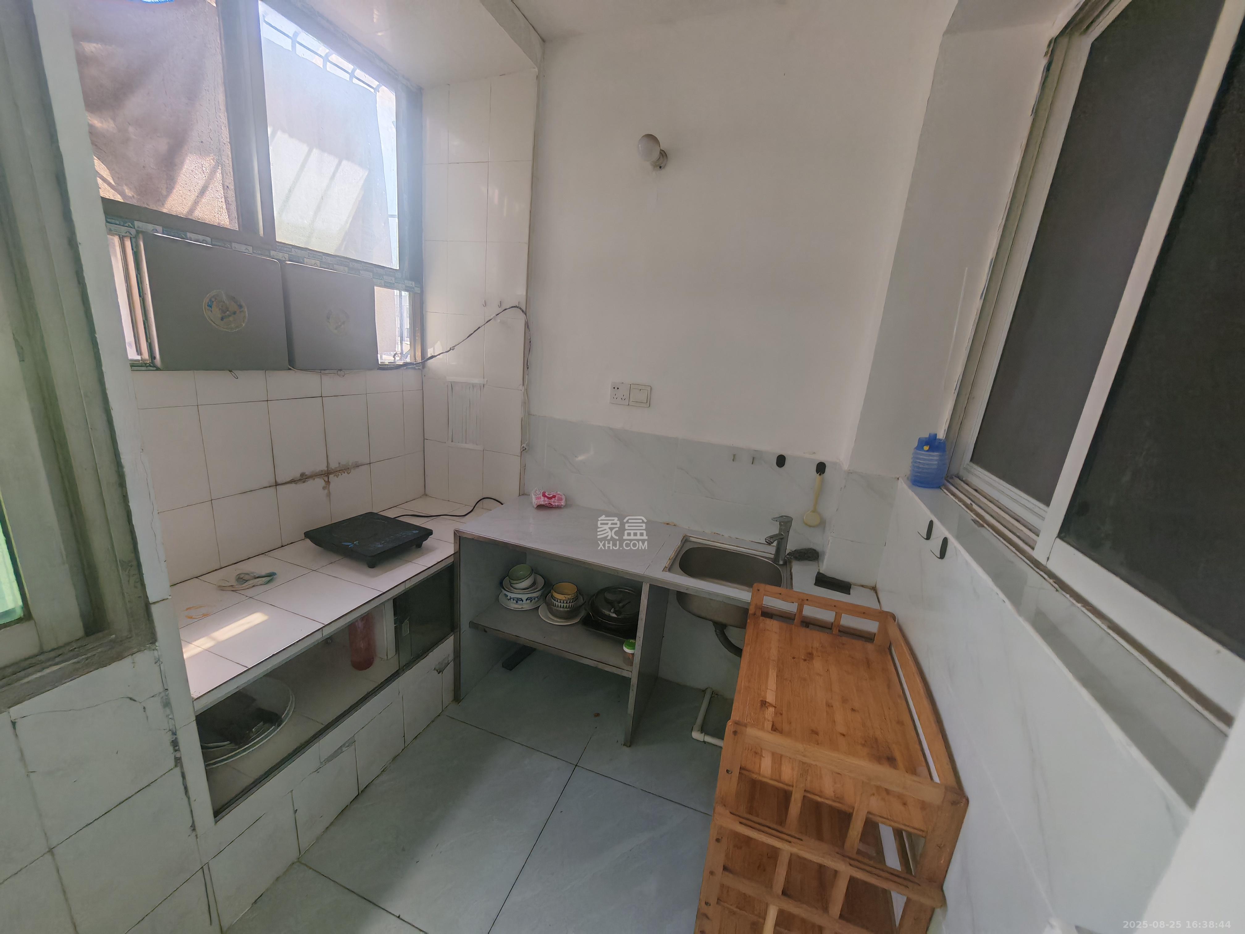 大众公寓(人人家宿舍) 2室1厅1卫 1500.0元/月 大众公寓(人人家宿舍) 2室1厅1卫 1500.0元/月室内图