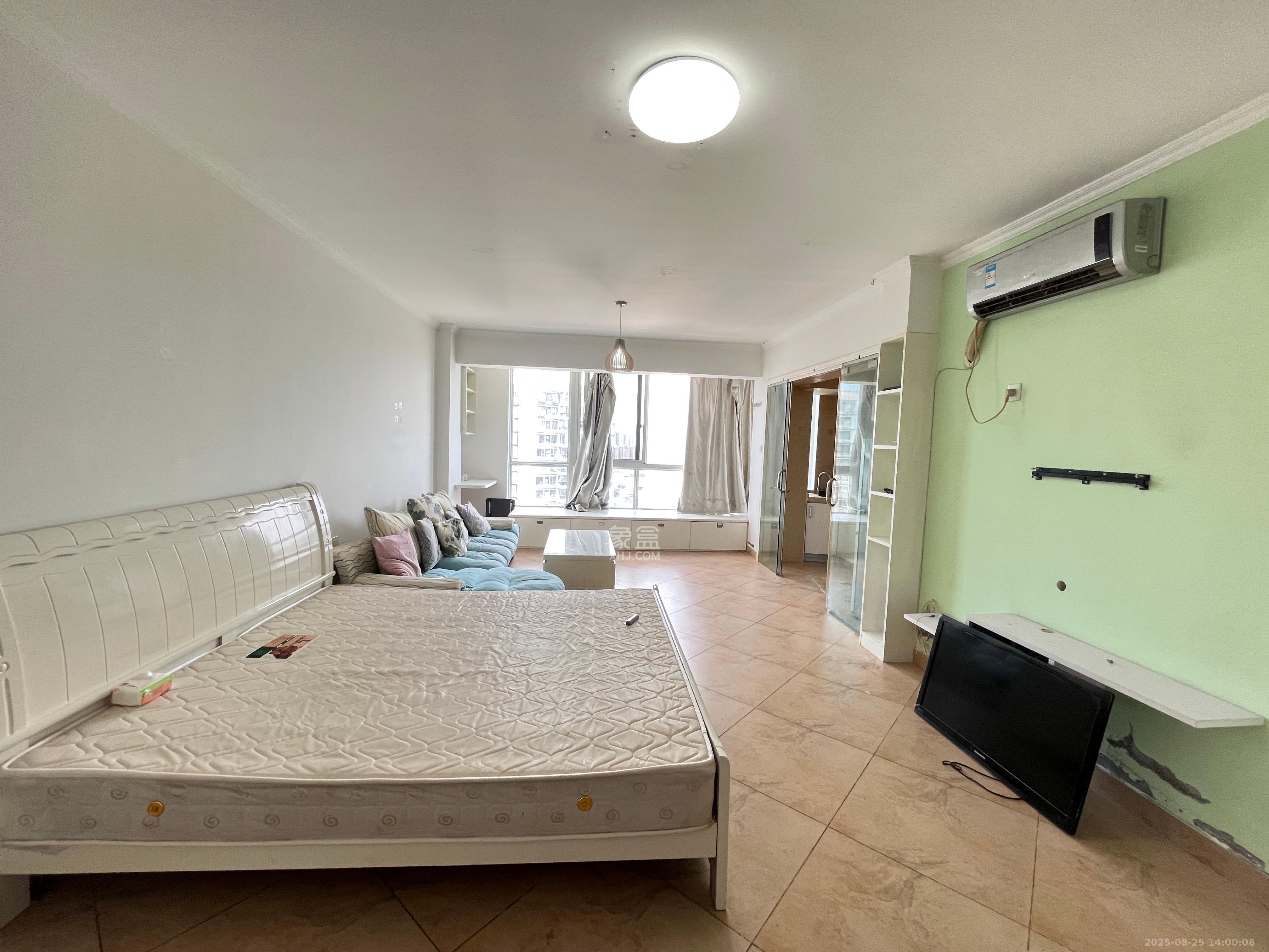 先锋东外滩  1室1厅1卫    1500.0元/月 先锋东外滩  1室1厅1卫    1500.0元/月室内图