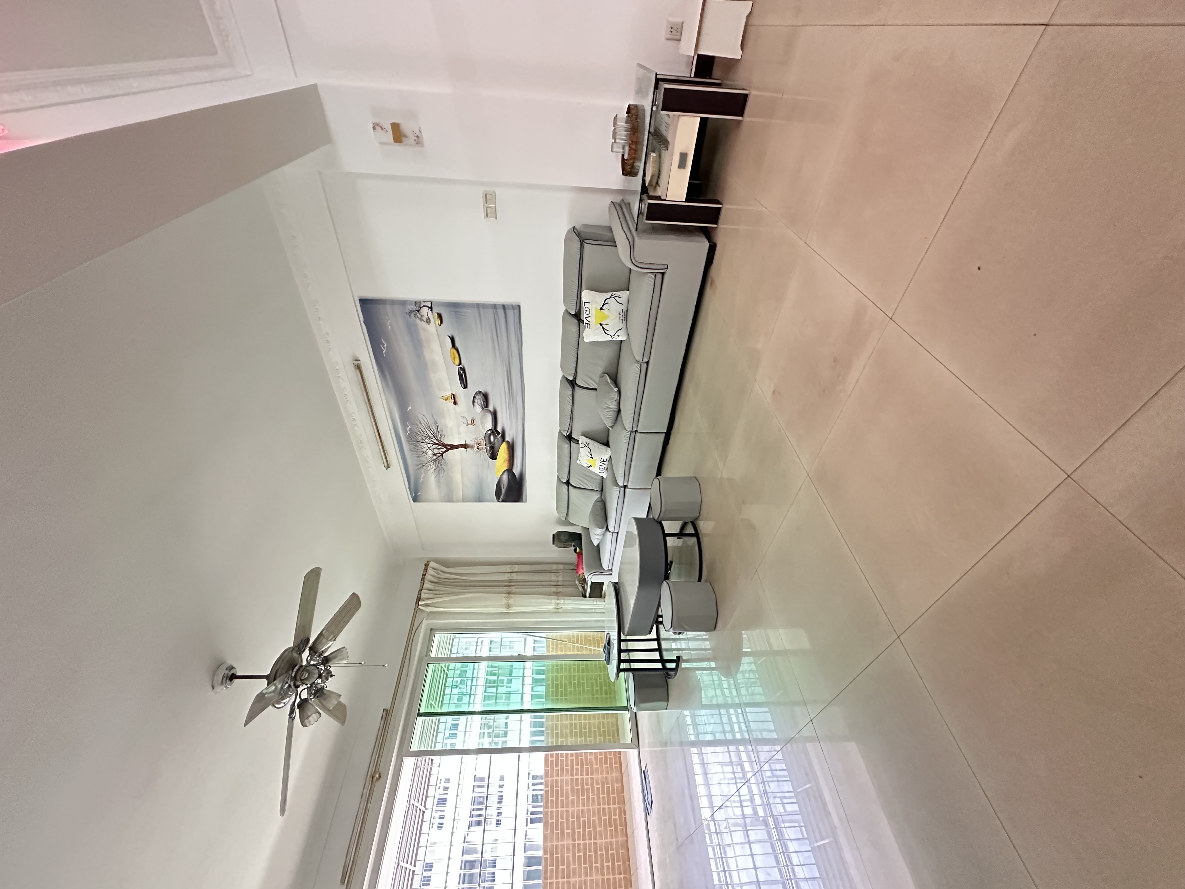 宇盛小区 3室2厅2卫 2800.0元/月 宇盛小区 3室2厅2卫 2800.0元/月室内图