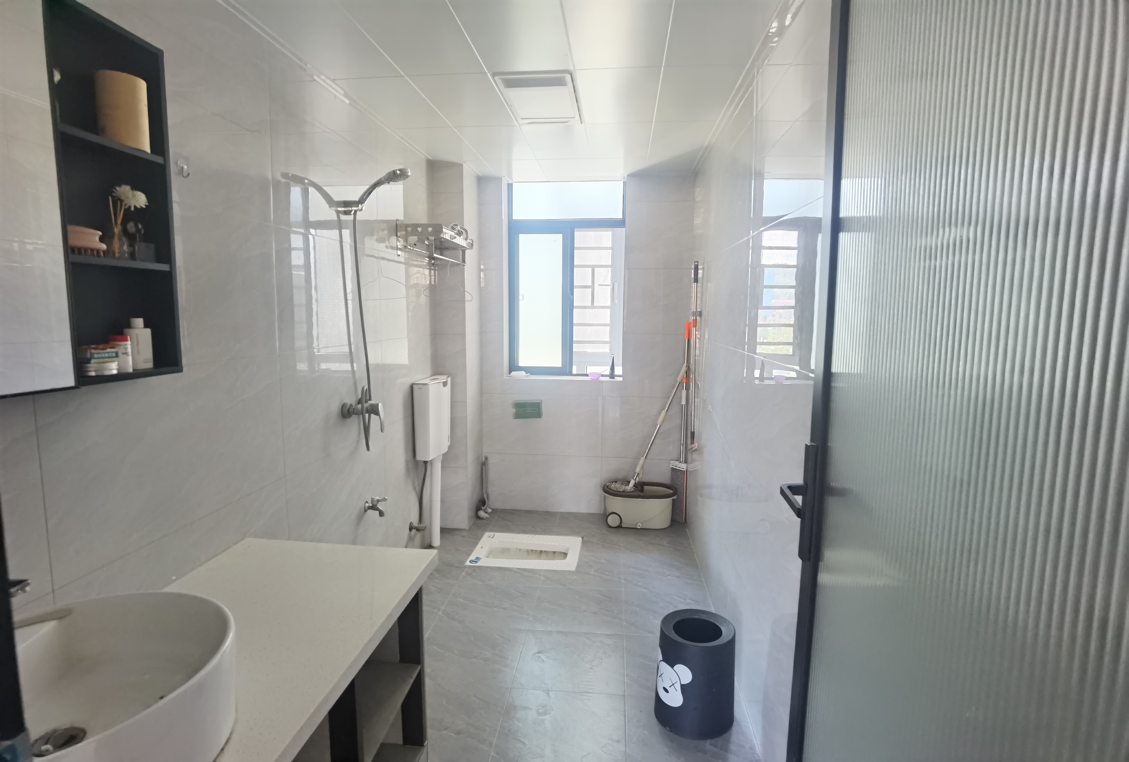 龙凤东宫  3室2厅1卫    2000.0元/月室内图