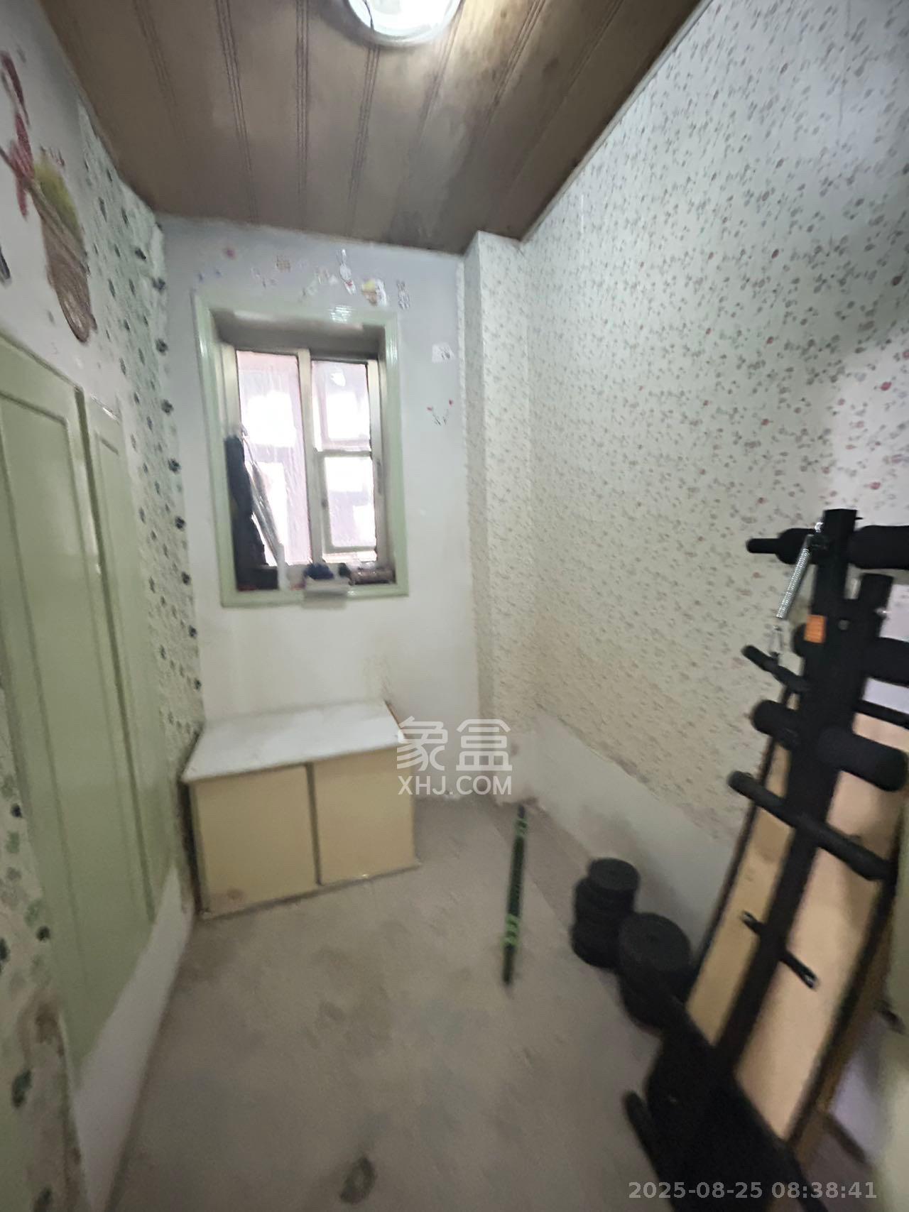 湖南省轻工业品进出口公司宿舍/外贸宿舍  2室1厅1卫    1500.0元/月 湖南省轻工业品进出口公司宿舍/外贸宿舍  2室1厅1卫    1500.0元/月室内图