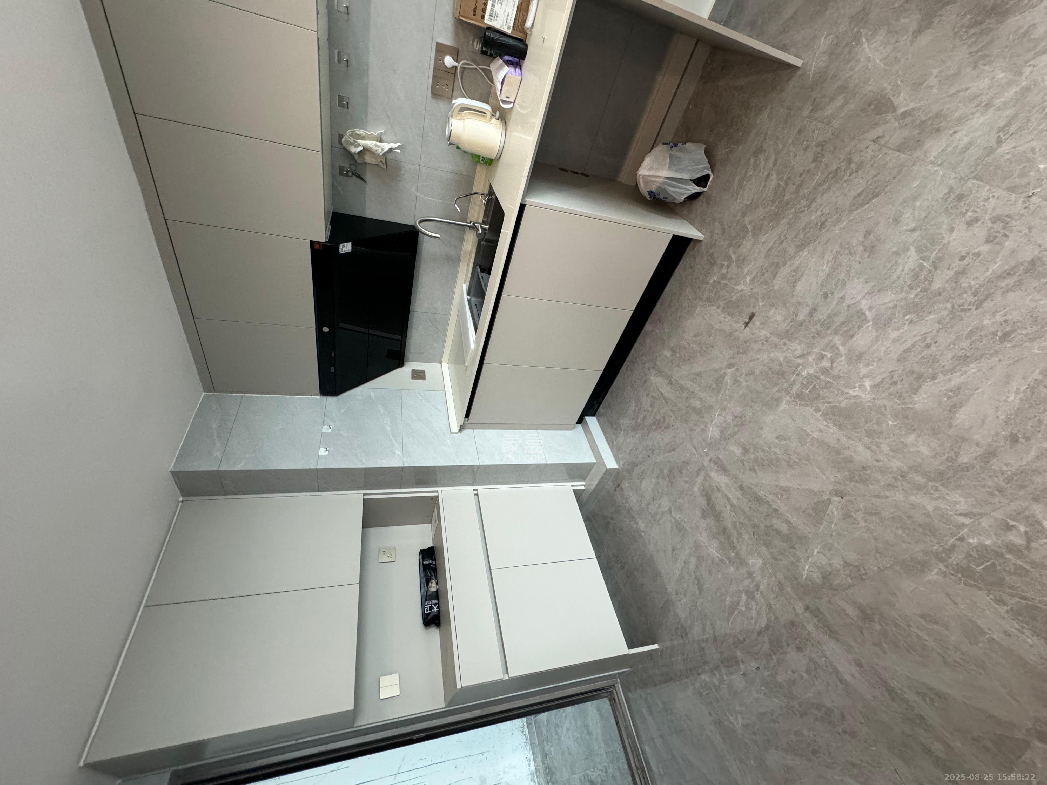 绿地商务广场 2室1厅1卫 2200.0元/月 绿地商务广场 2室1厅1卫 2200.0元/月室内图