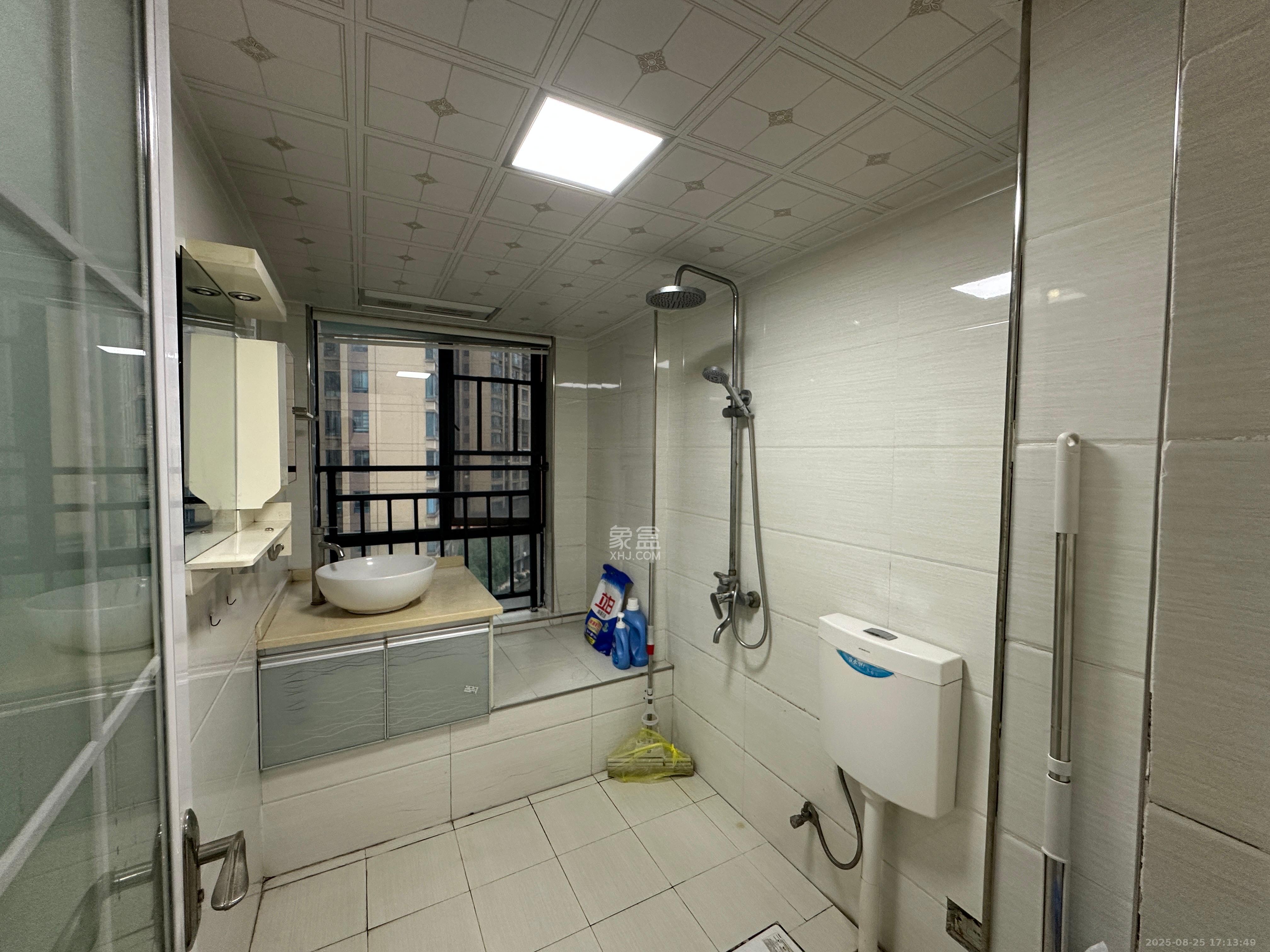 方略城市广场  2室2厅1卫    2200.0元/月室内图