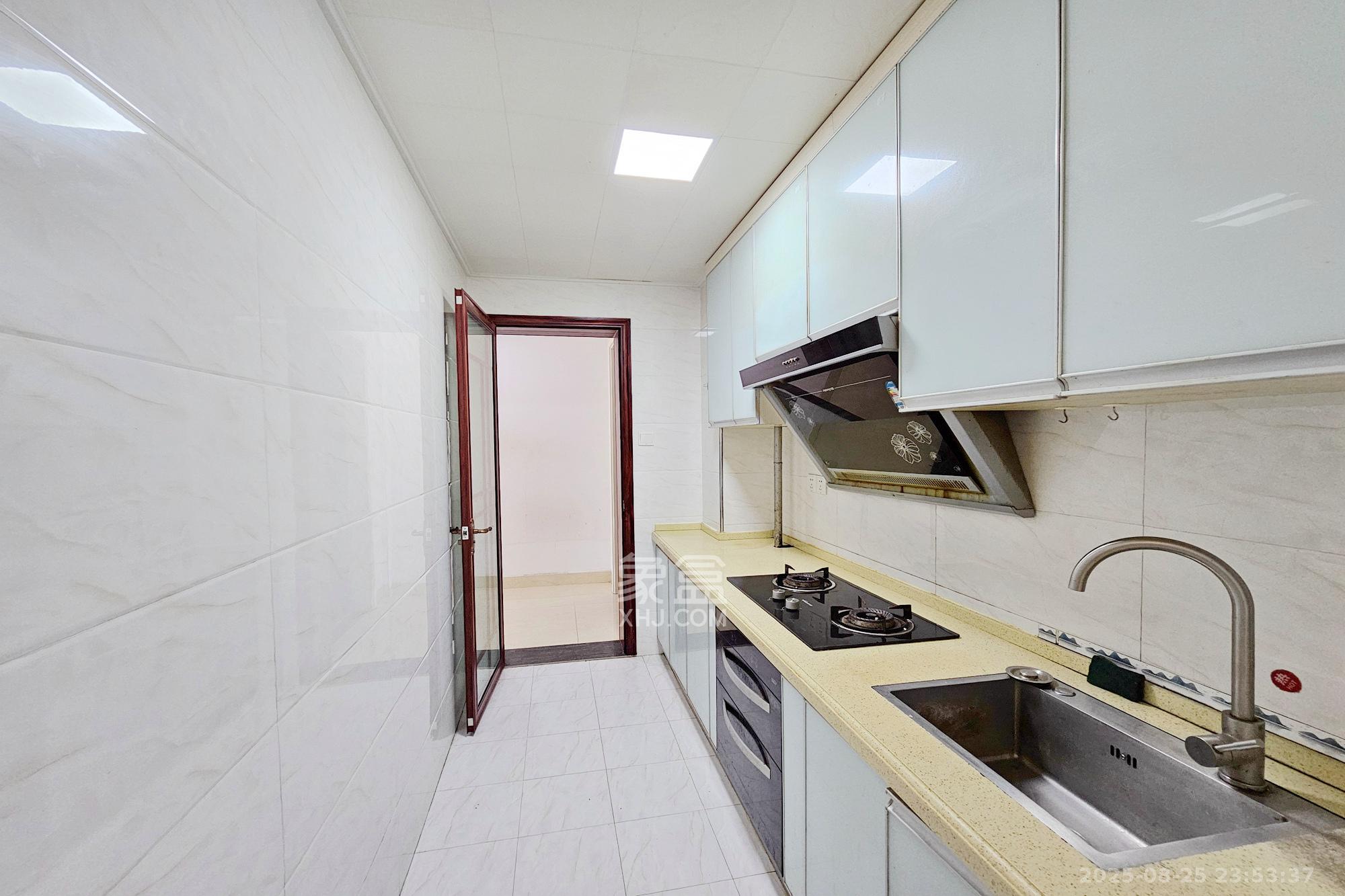 阳光城尚东湾学园区  2室1厅1卫    70.0万 阳光城尚东湾学园区  2室1厅1卫    70.0万其他