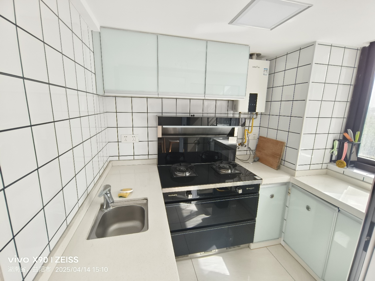 保利香槟国际  1室1厅1卫    1200.0元/月 保利香槟国际  1室1厅1卫    1200.0元/月室内图