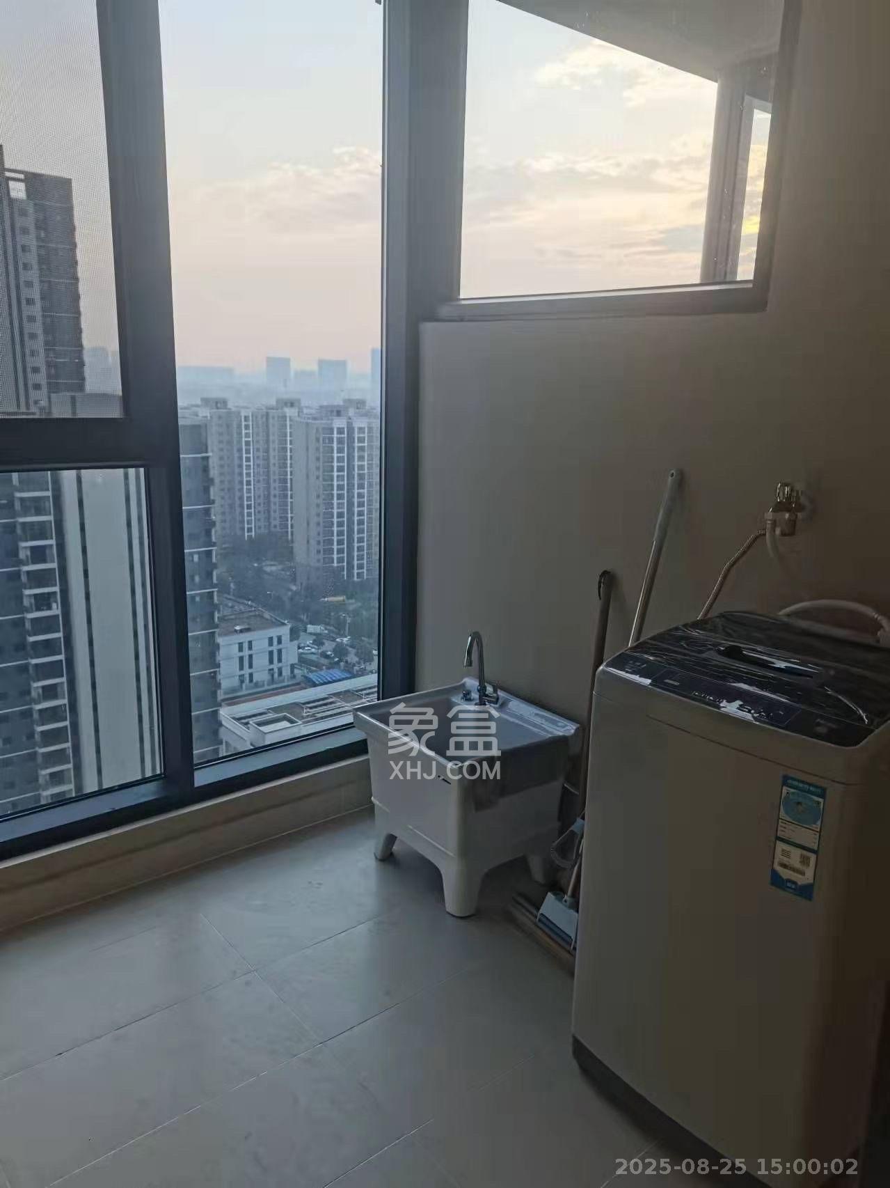 万科金色梦想C区 3室2厅2卫 3300.0元/月 万科金色梦想C区 3室2厅2卫 3300.0元/月室内图