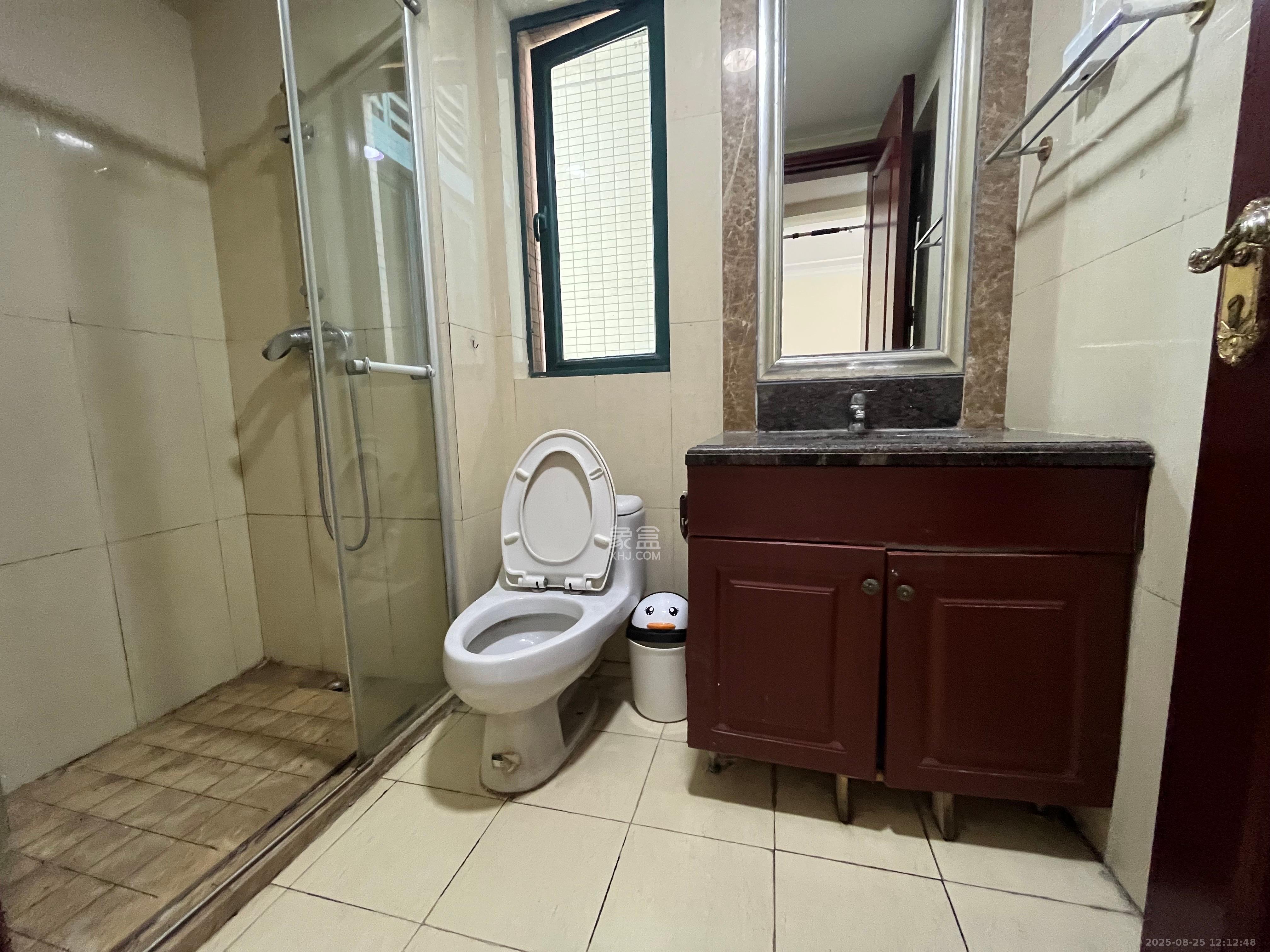 恒大雅苑 3室2厅2卫 2500.0元/月 恒大雅苑 3室2厅2卫 2500.0元/月室内图