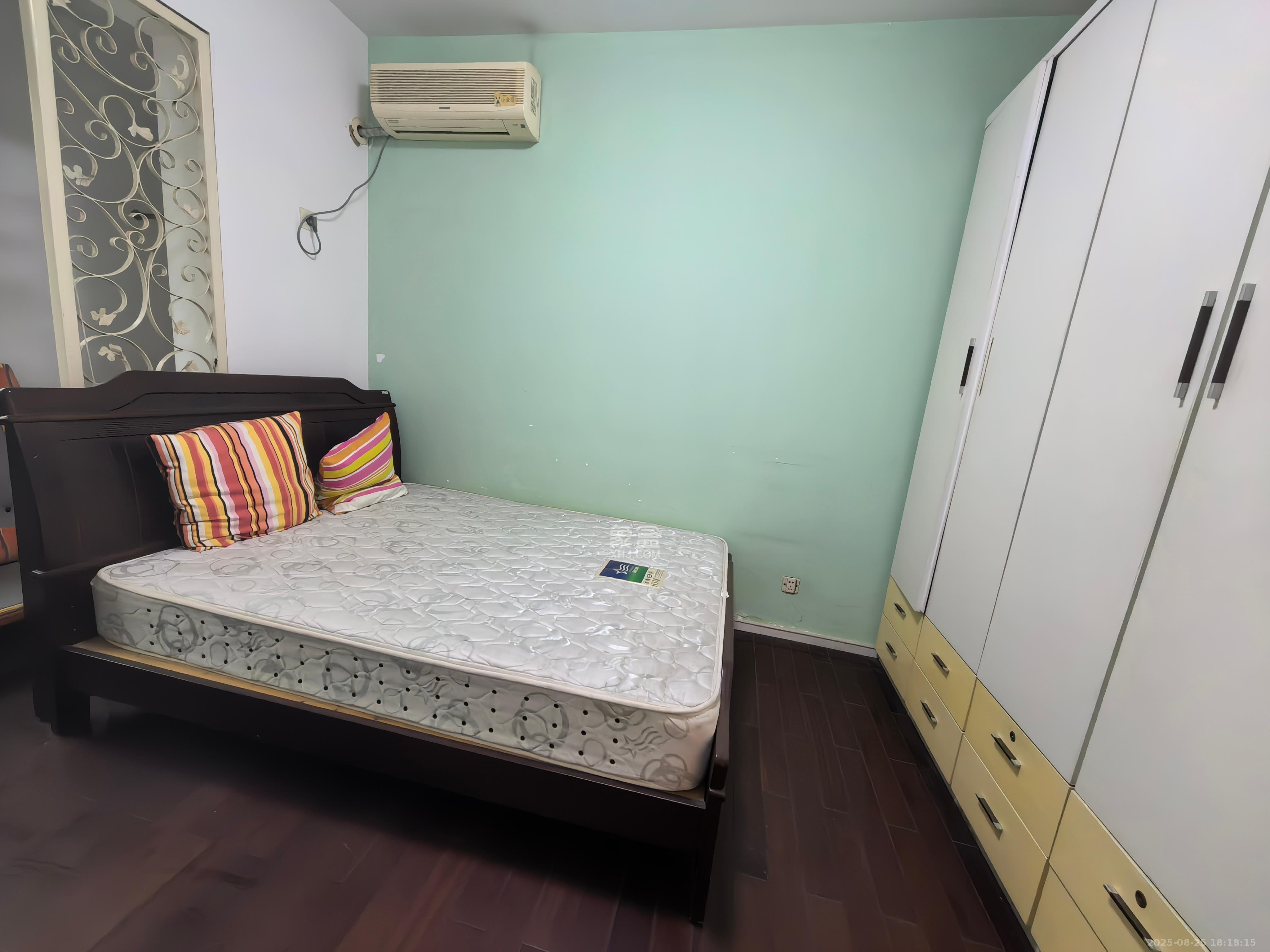 梦泽园  3室2厅1卫    3000.0元/月 梦泽园  3室2厅1卫    3000.0元/月室内图