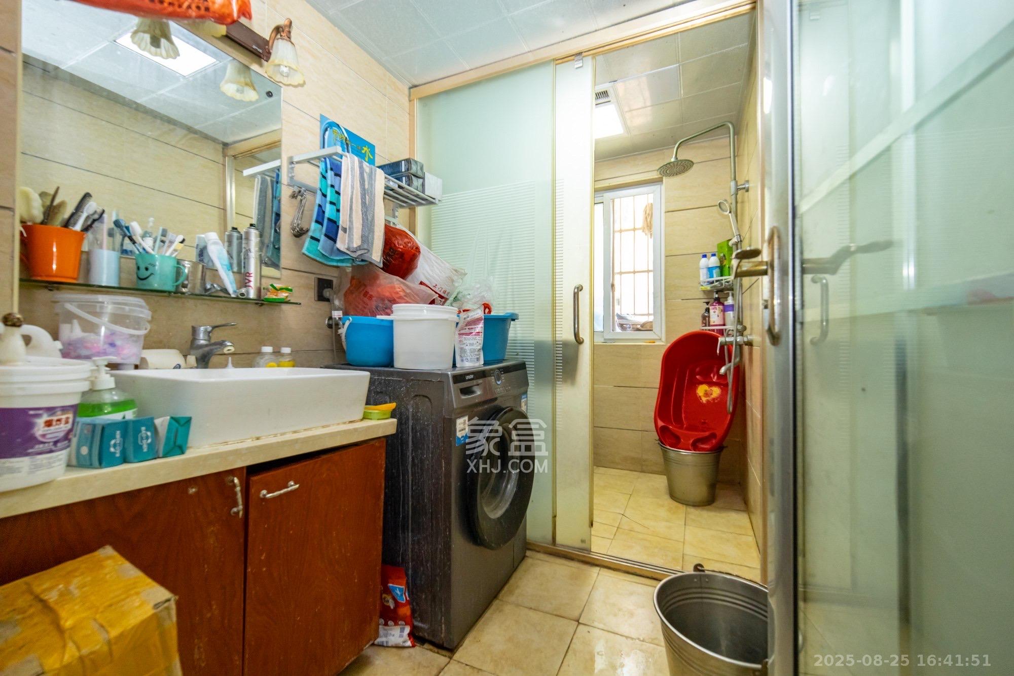 楚天世纪城东苑  4室2厅2卫    2000.0元/月室内图