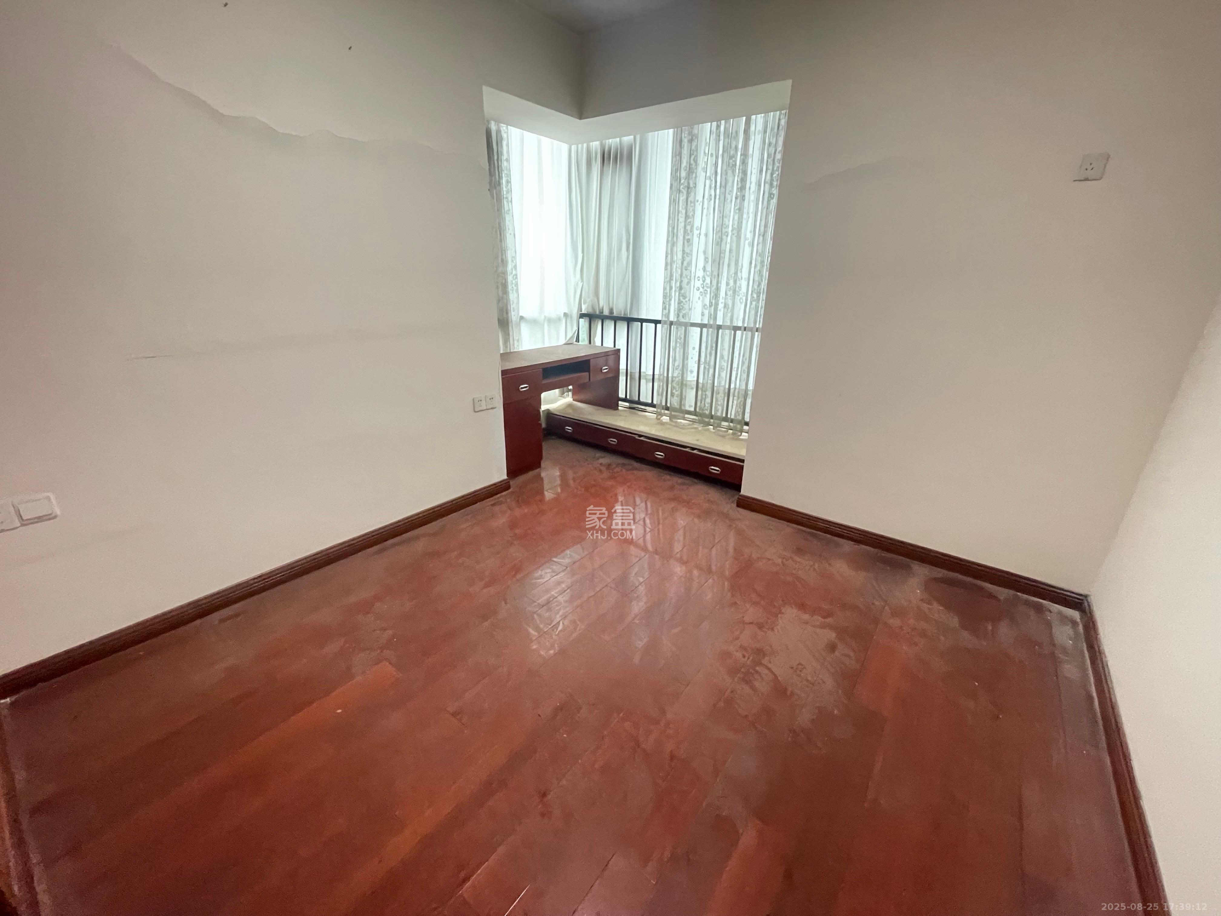 北京御园一二期(国泰嘉园) 3室2厅2卫 3000.0元/月 北京御园一二期(国泰嘉园) 3室2厅2卫 3000.0元/月室内图