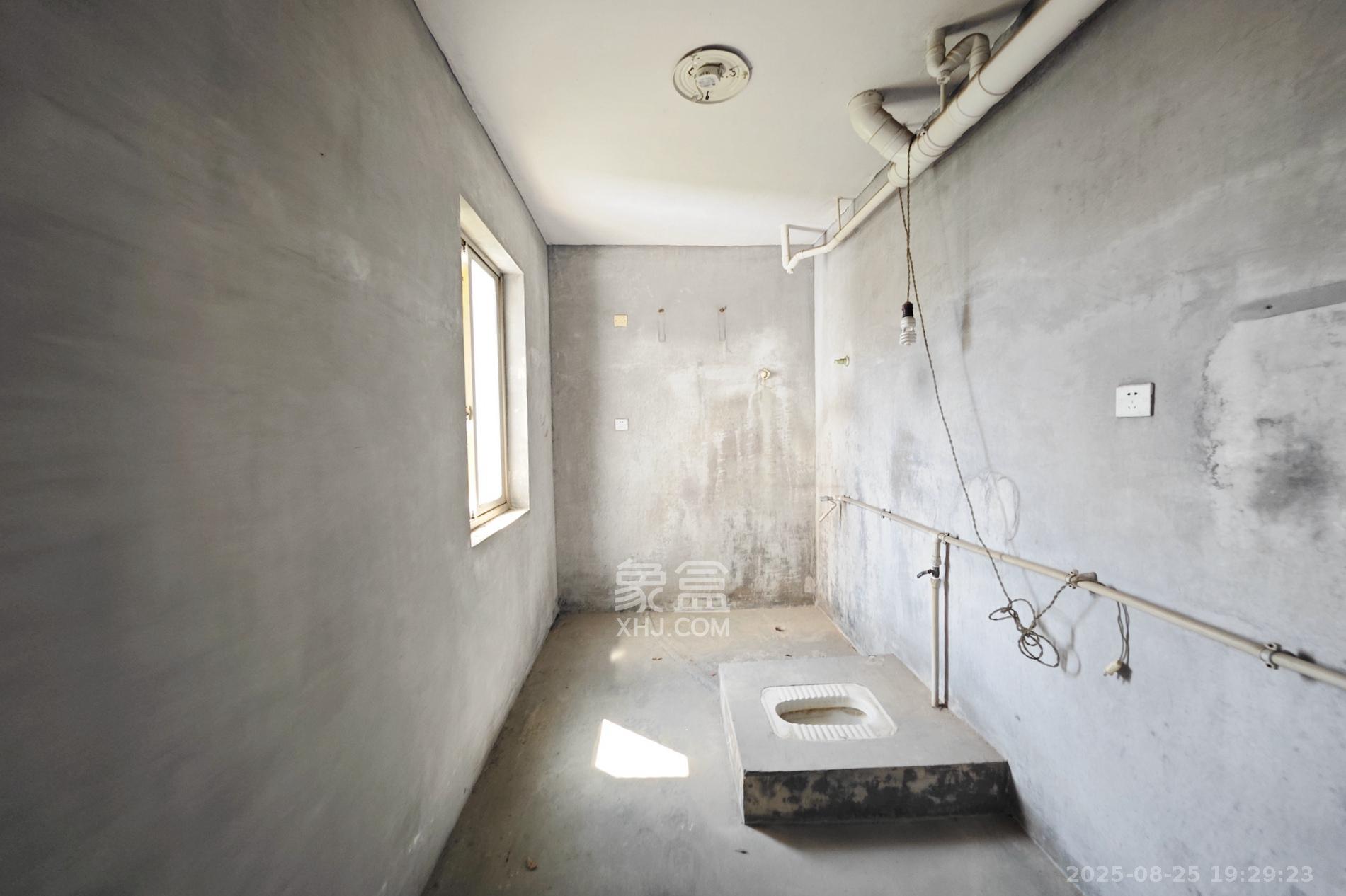 华雅花园 3室2厅2卫 110.0万 华雅花园 3室2厅2卫 110.0万其他