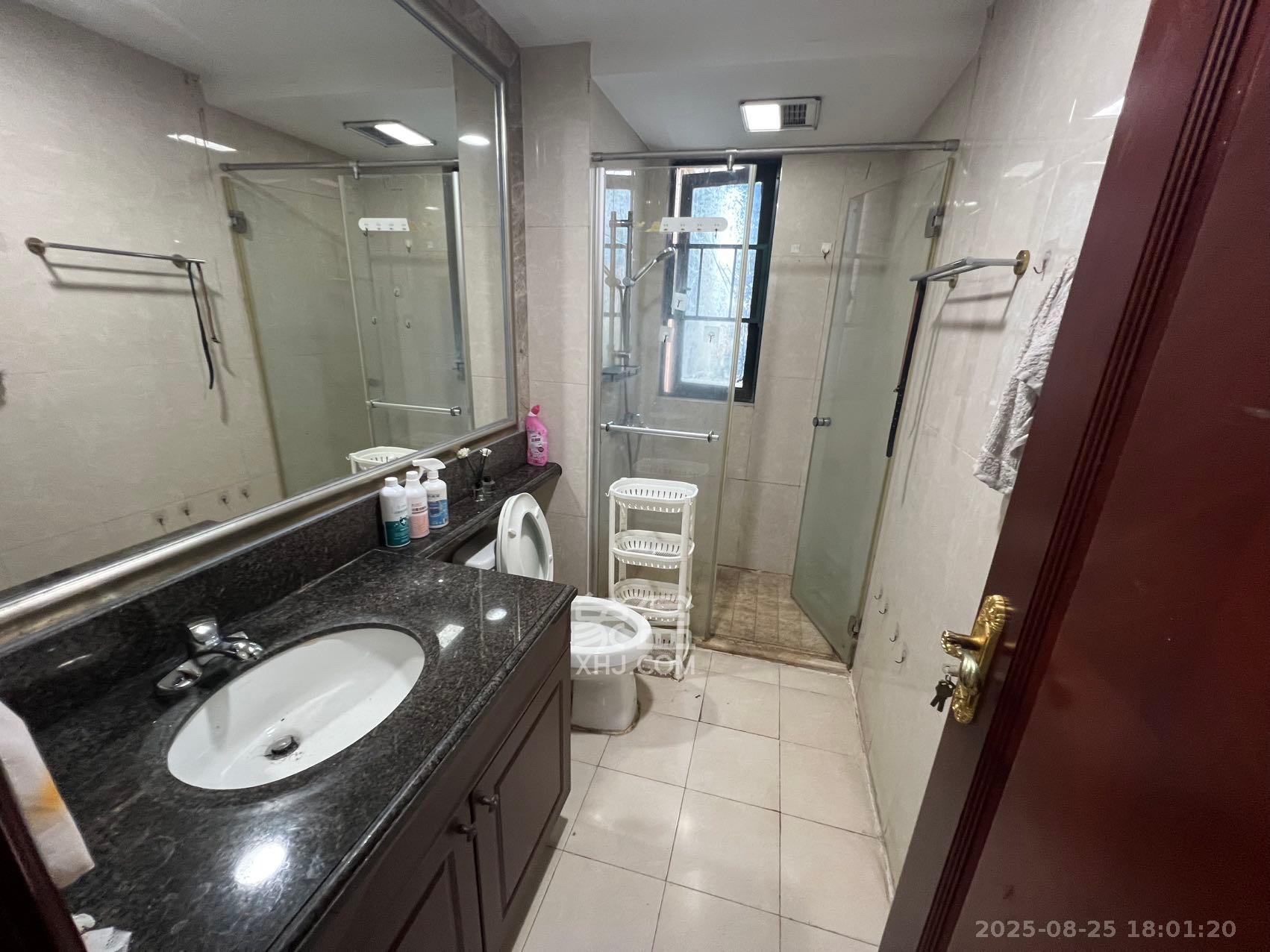 恒大雅苑 3室2厅1卫 2600.0元/月 恒大雅苑 3室2厅1卫 2600.0元/月室内图