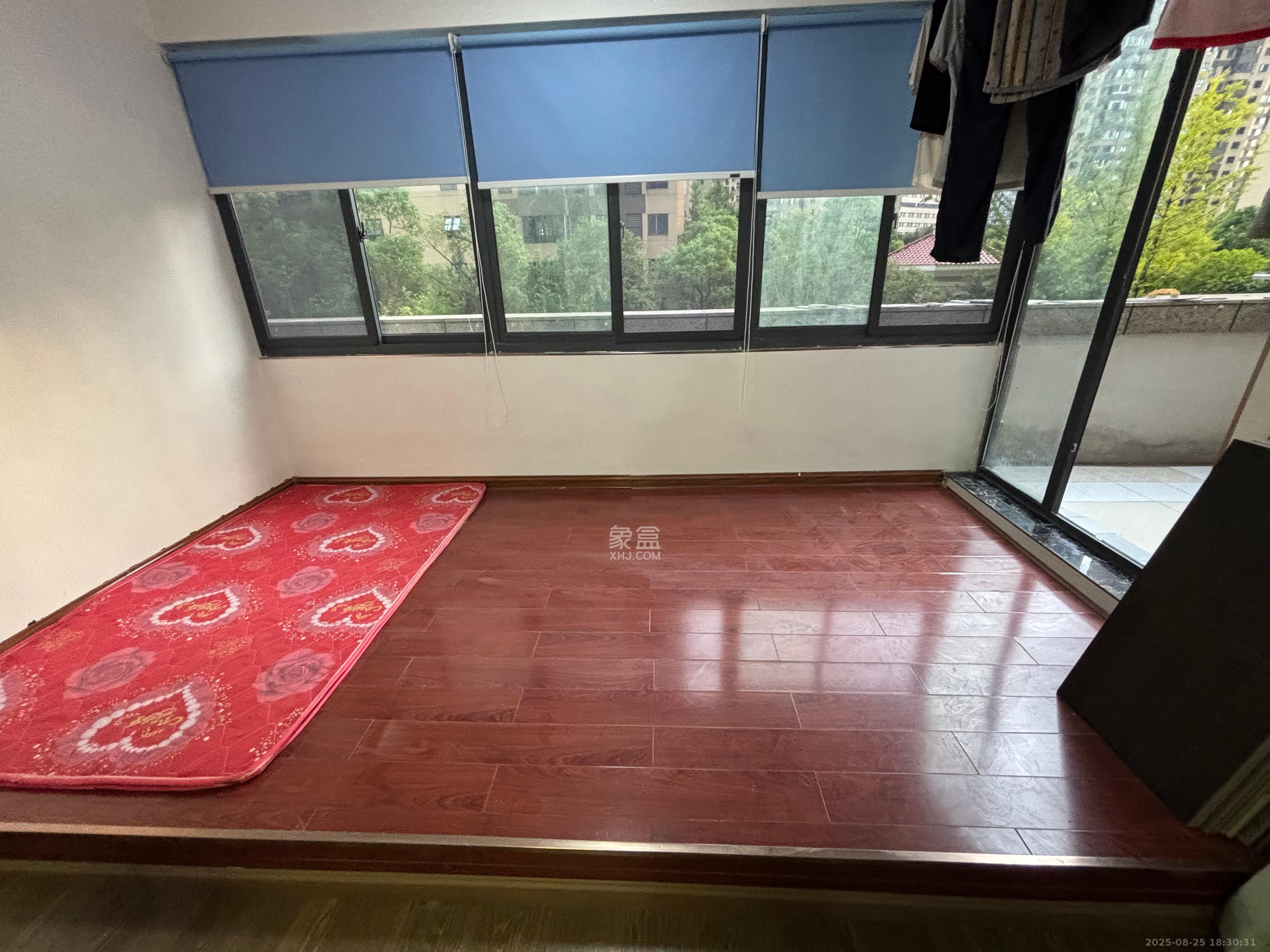 长房云时代  3室2厅1卫    2800.0元/月 长房云时代  3室2厅1卫    2800.0元/月室内图