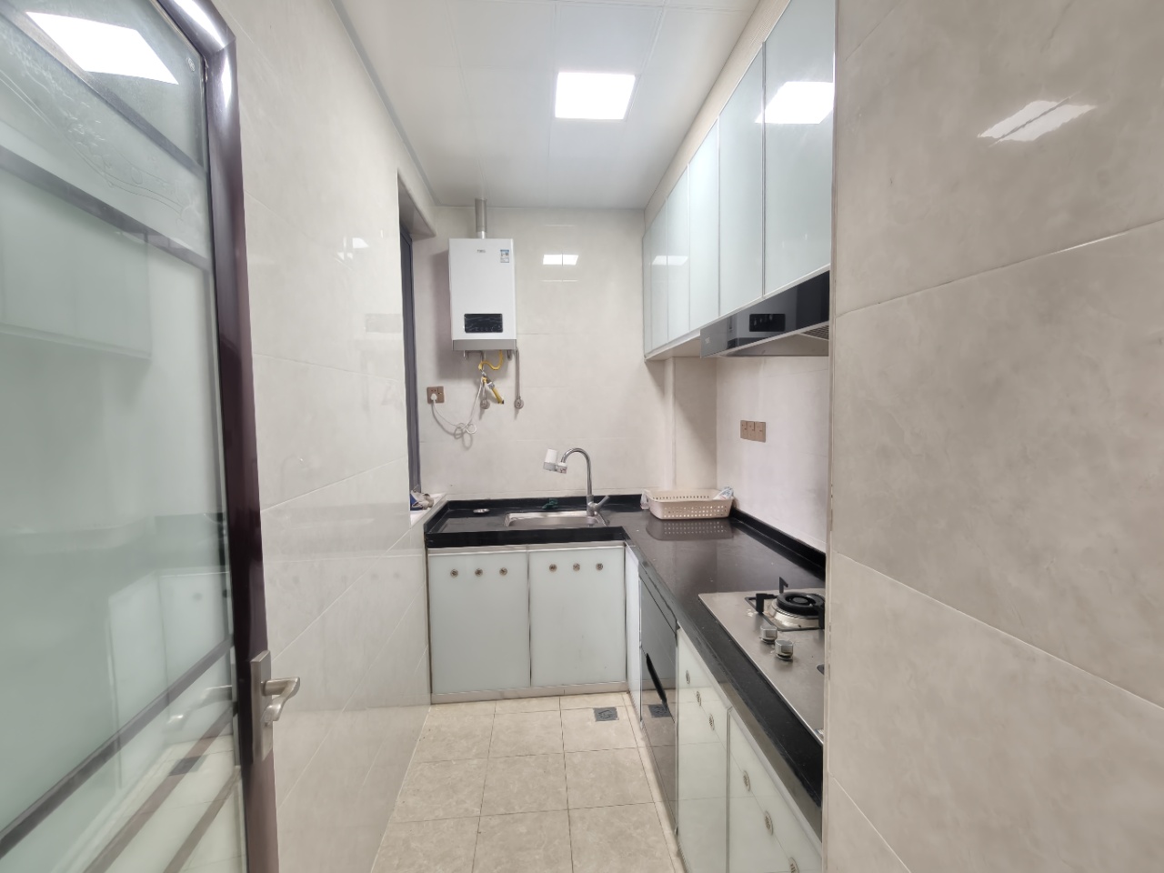 蓝城印象 1室2厅1卫 2200.0元/月 蓝城印象 1室2厅1卫 2200.0元/月室内图