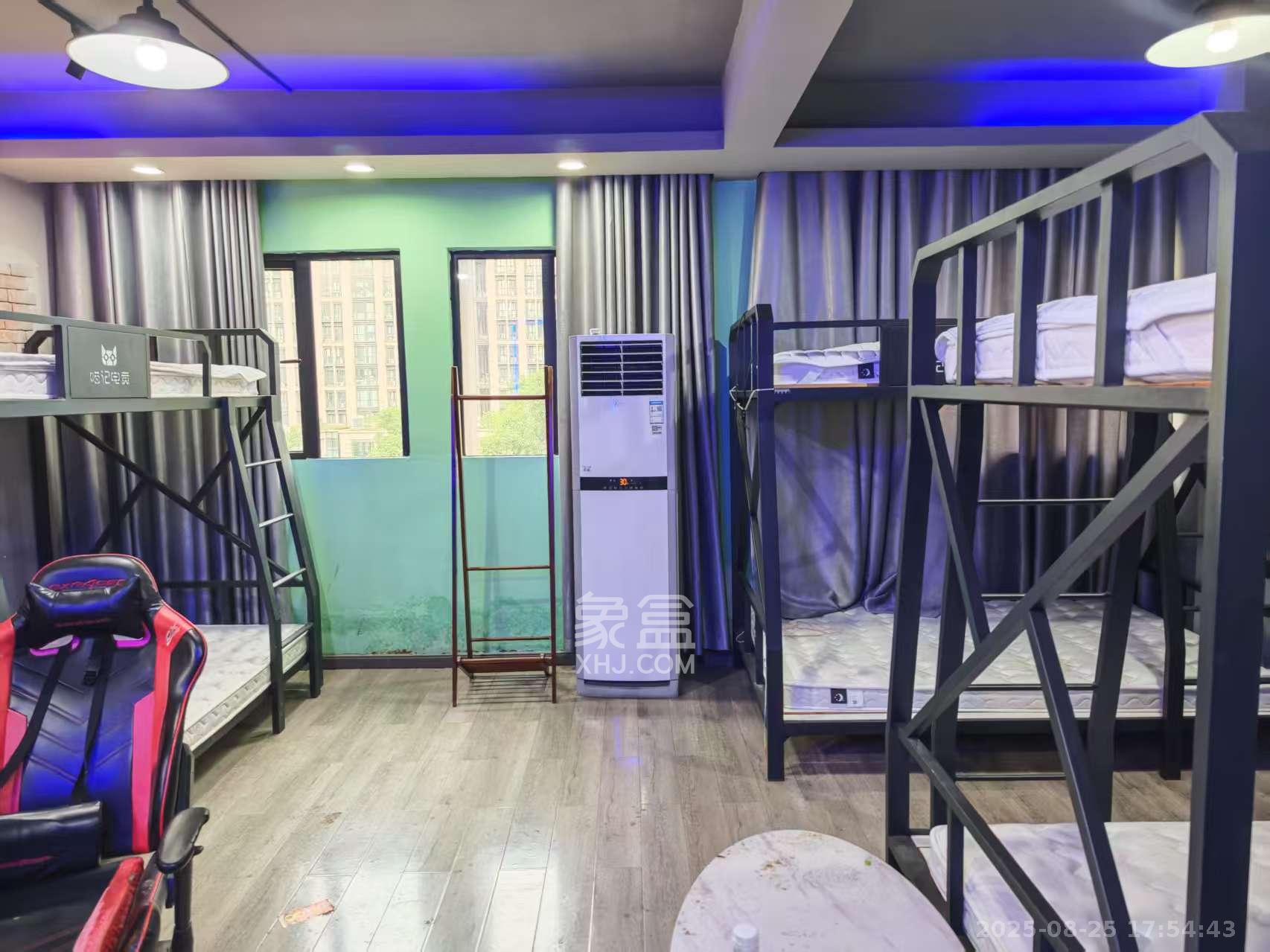 郡原广场  1室1厅1卫    1500.0元/月 郡原广场  1室1厅1卫    1500.0元/月室内图