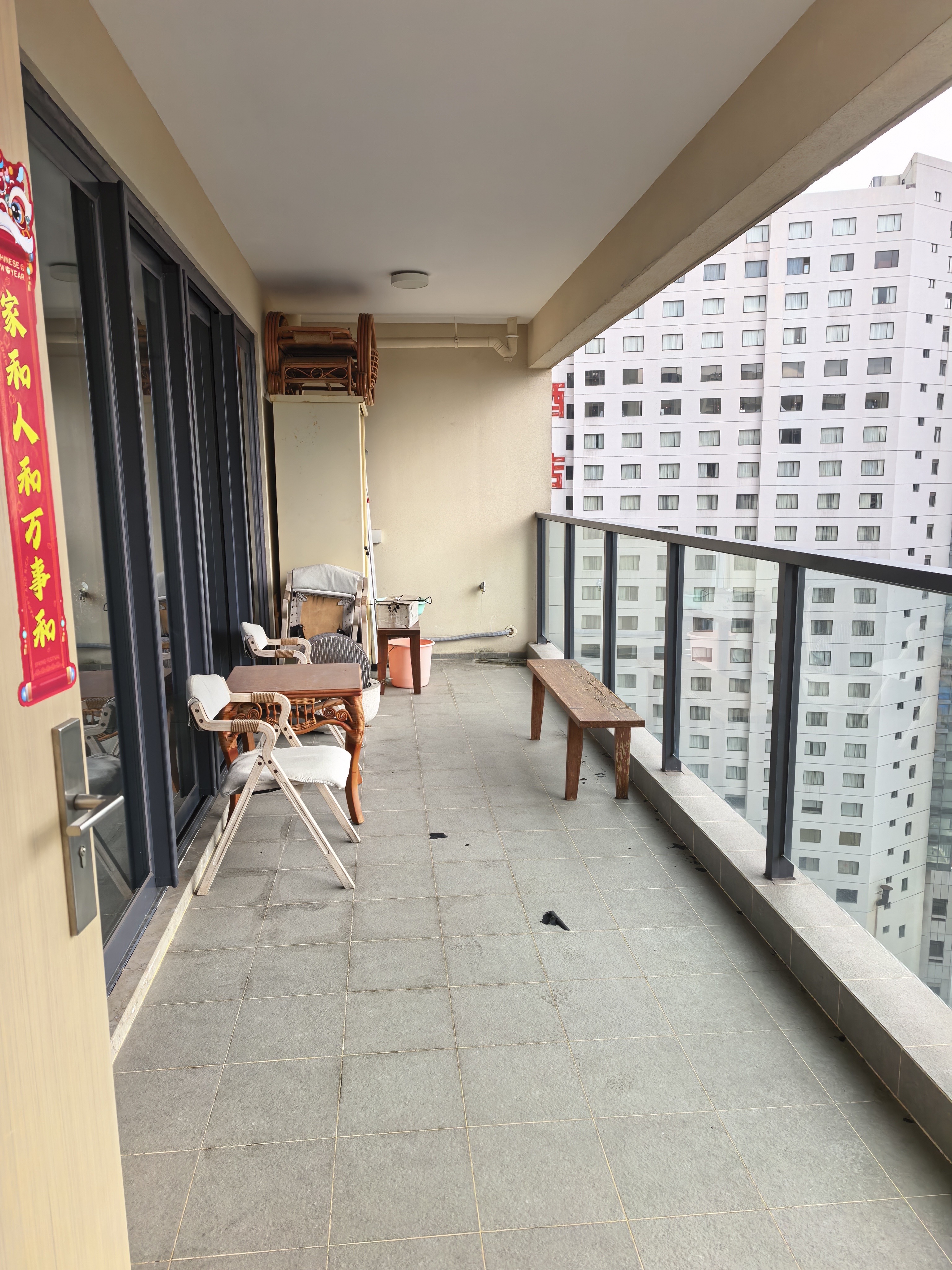 华润中心二期东悦府  4室2厅3卫   460.00万客厅