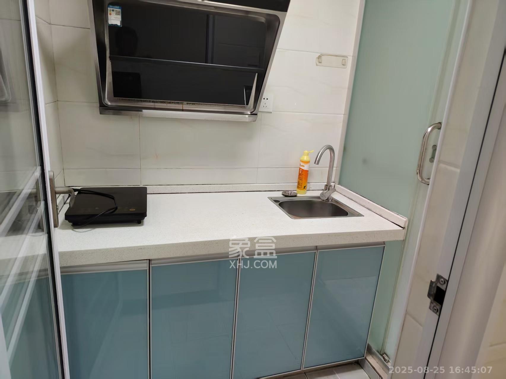 嘉顺苑  1室1厅1卫    1100.0元/月 嘉顺苑  1室1厅1卫    1100.0元/月室内图