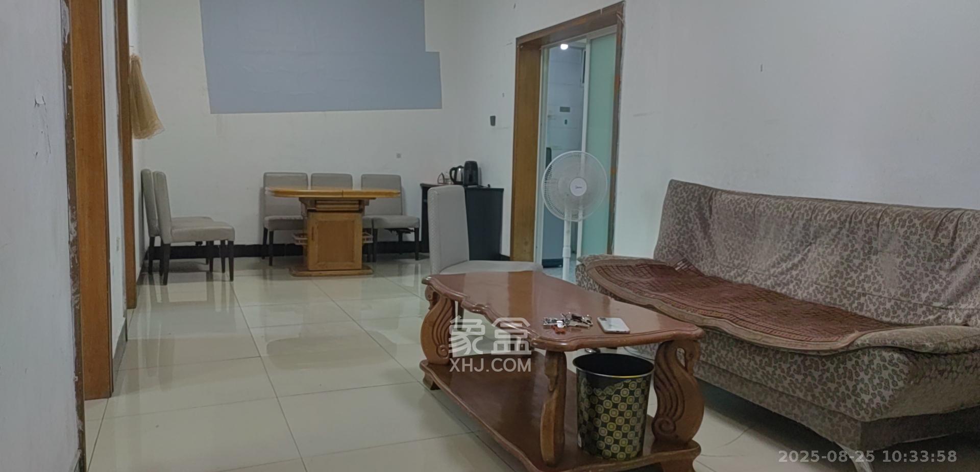 高桥火焰市场  3室1厅1卫    1500.0元/月 高桥火焰市场  3室1厅1卫    1500.0元/月室内图