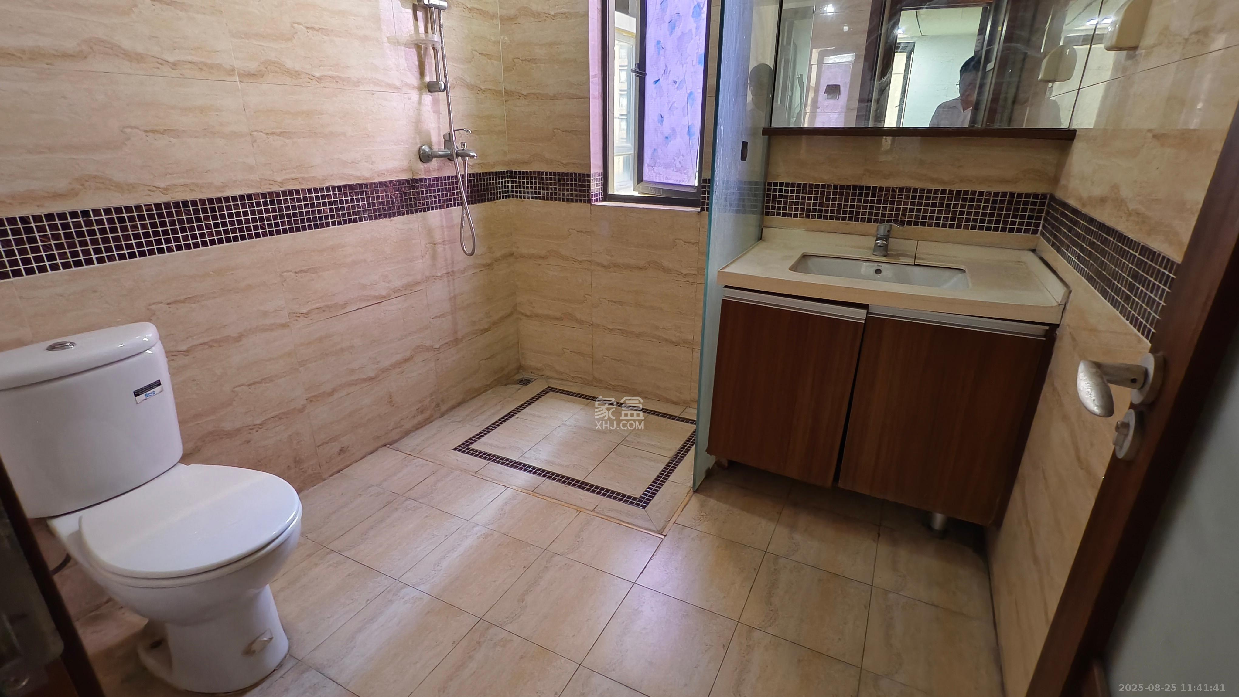 万科城市花园 3室2厅2卫 2000.0元/月 万科城市花园 3室2厅2卫 2000.0元/月室内图