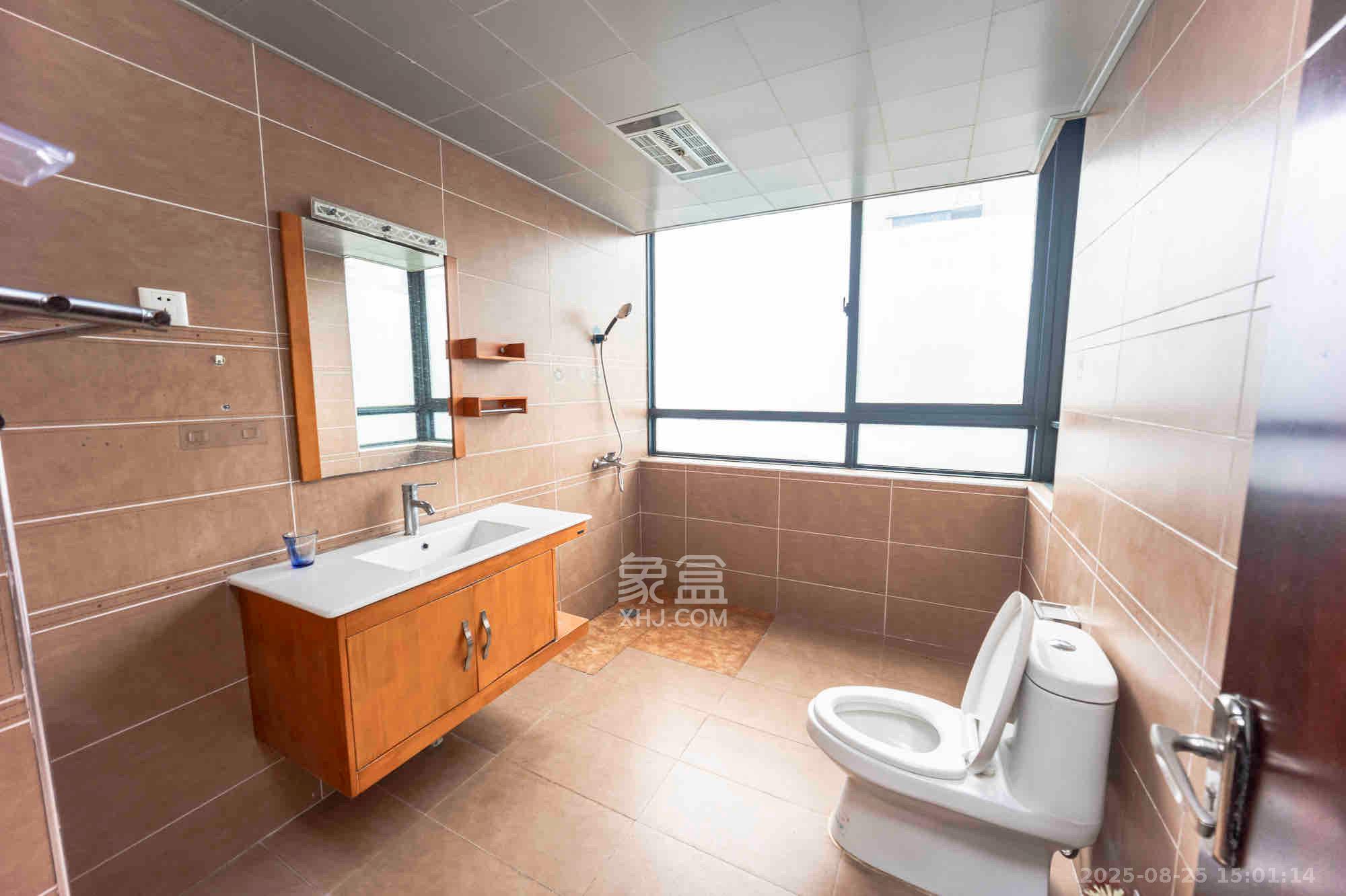 湘江世纪城星江苑  4室2厅2卫    4300.0元/月室内图